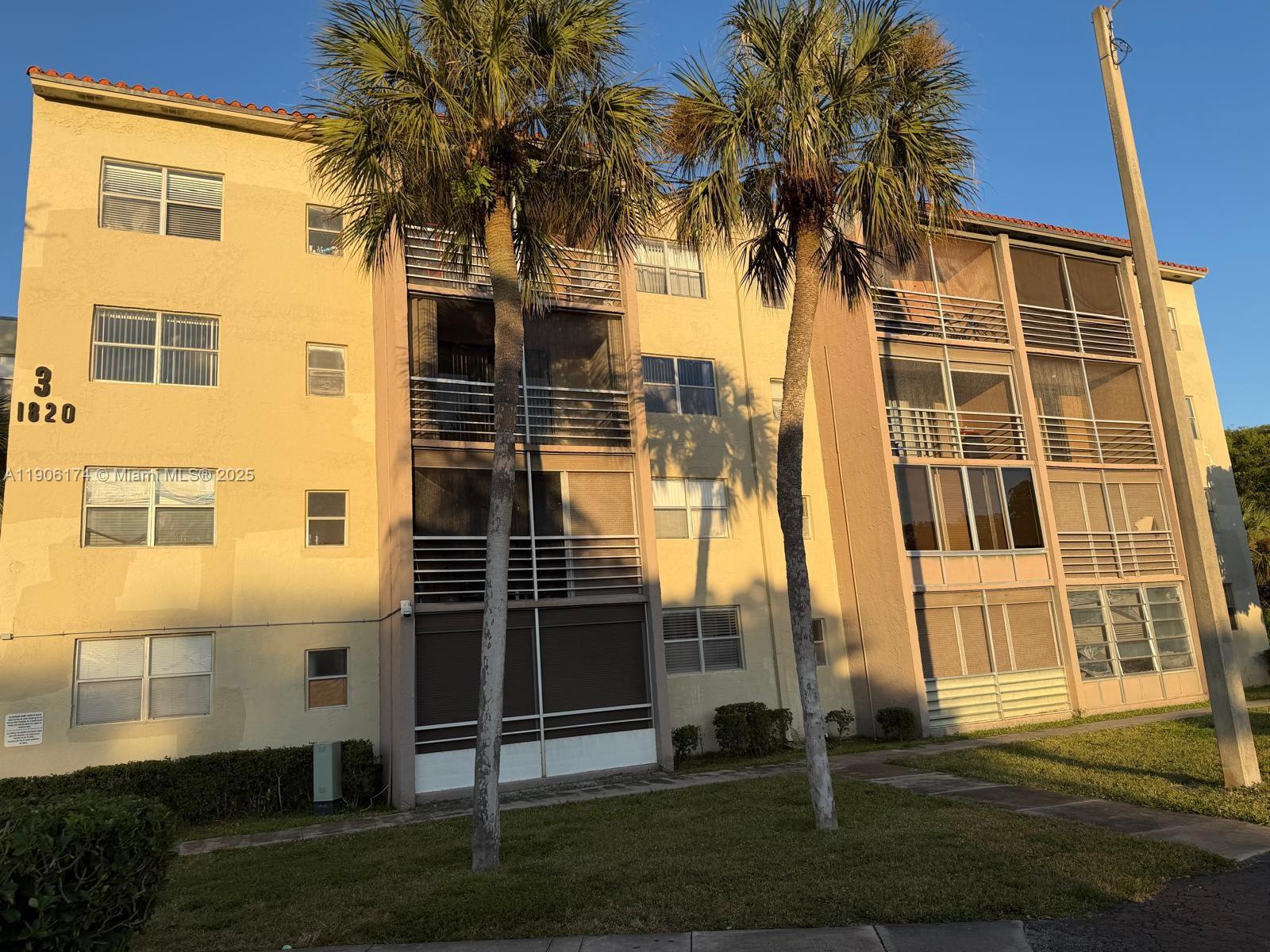 Courtyards Of Broward Con
