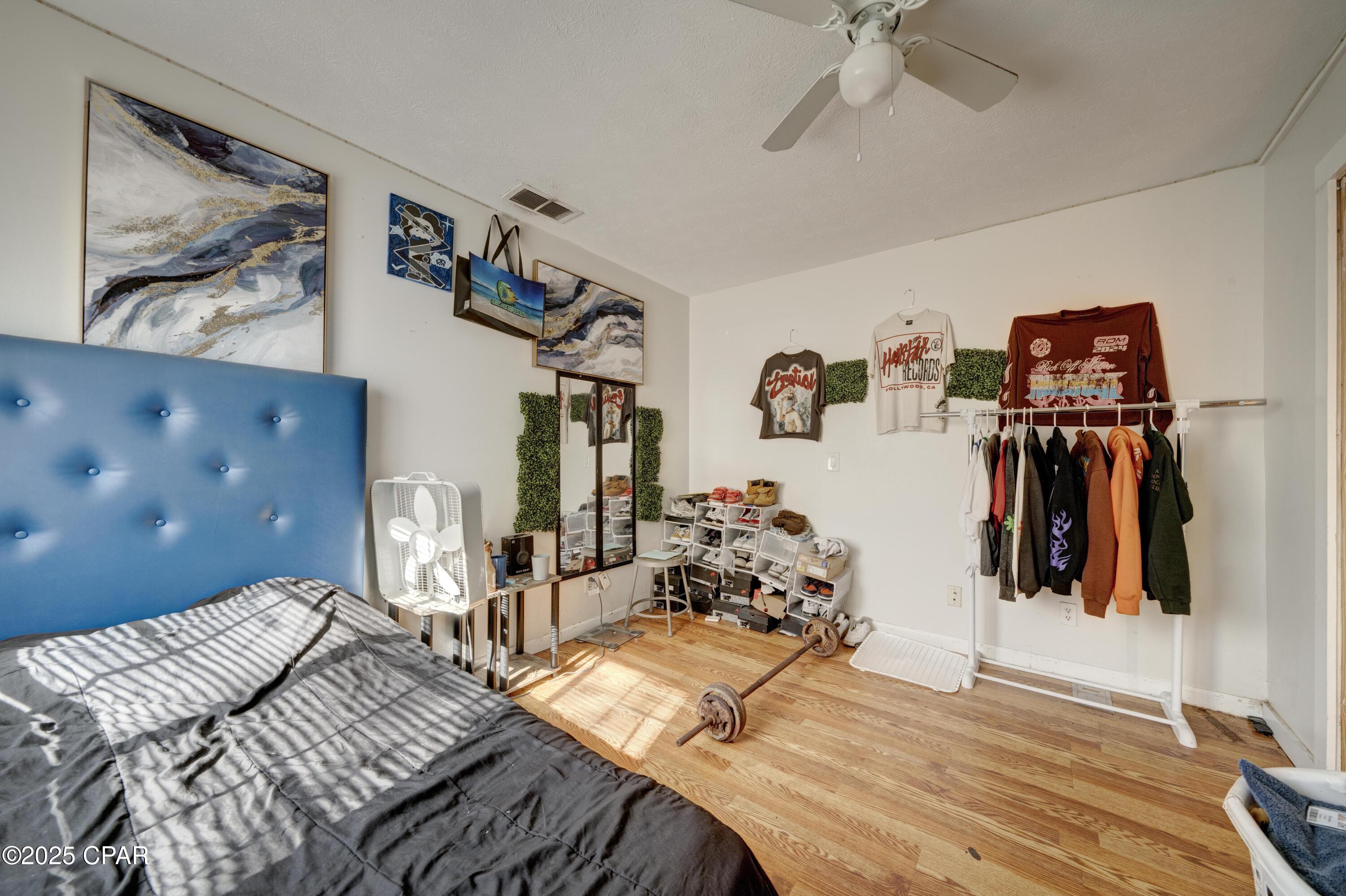 Image 12 For 2717 6th Court