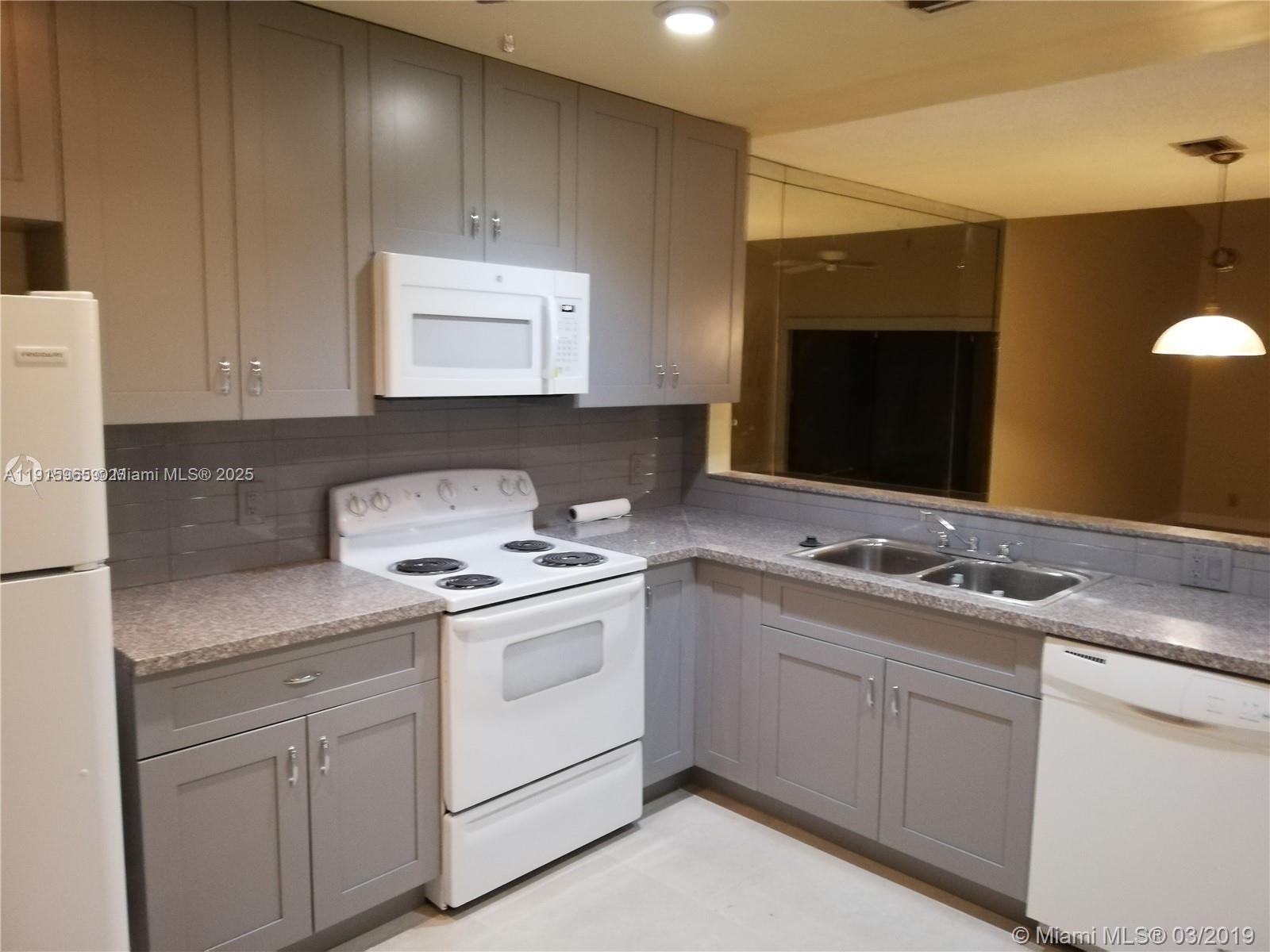 Palm-Aire Village 3Rd Sec