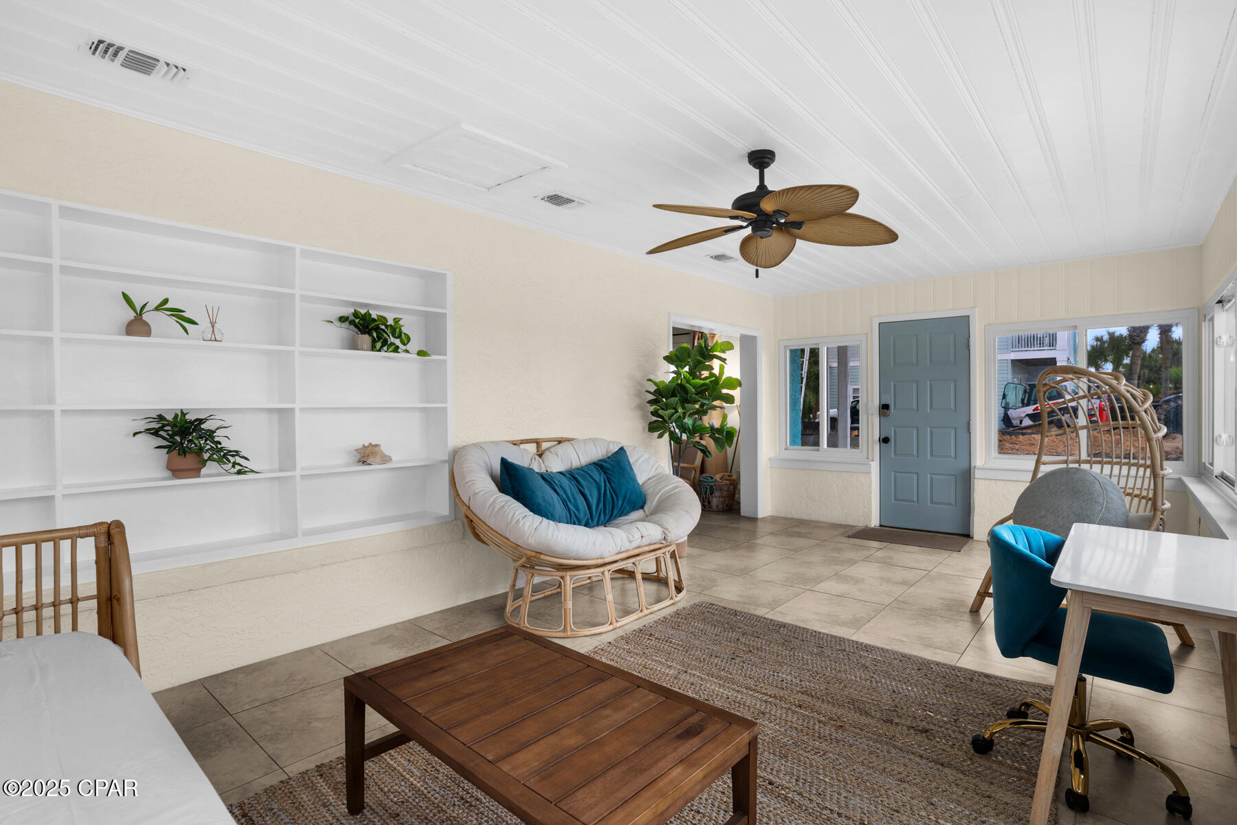 Image 10 For 21924 Front Beach Road