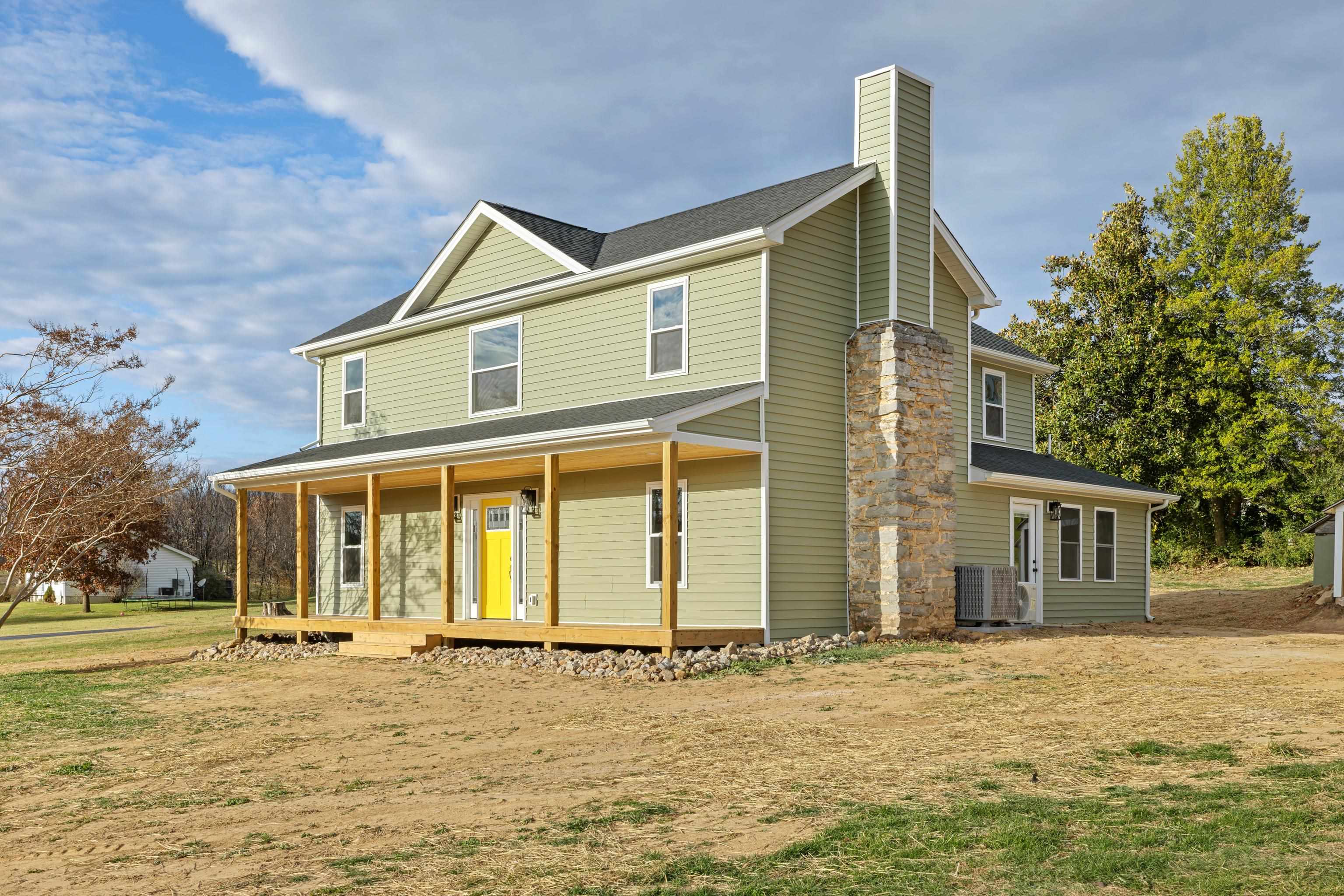 1800 STUARTS DRAFT HWY exterior