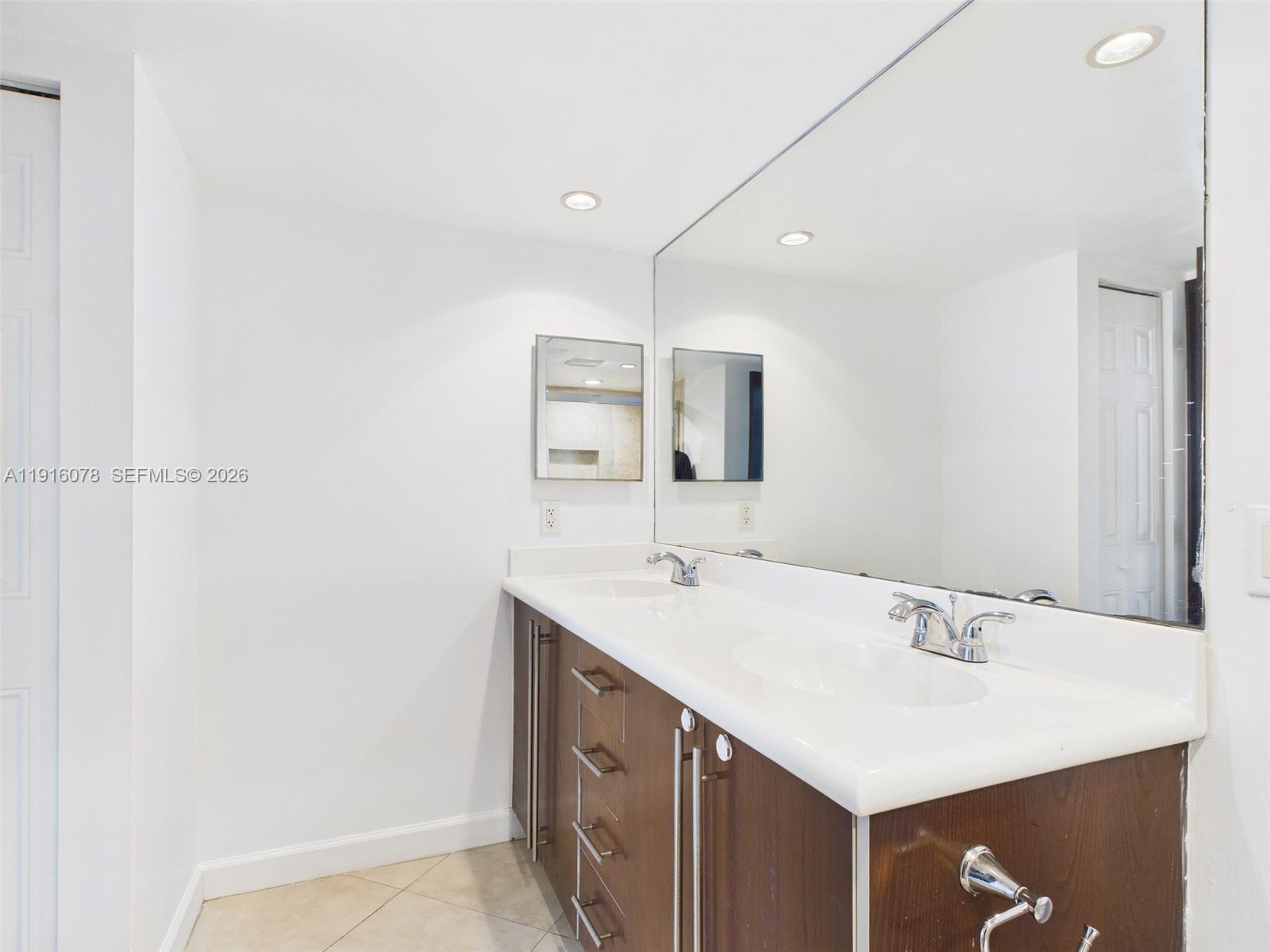 3300 NE 192nd St 1202