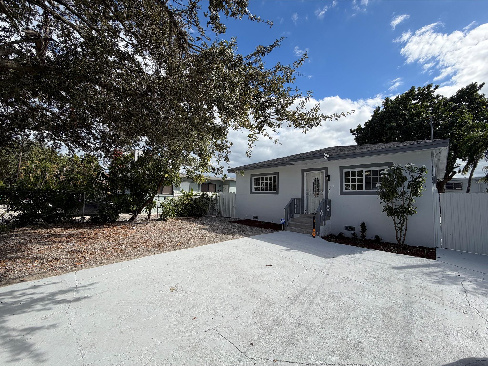 Homes for sale in Miami, FL | 778 Nw 80Th St, Miami, FL 33150 | MLS# F10536880