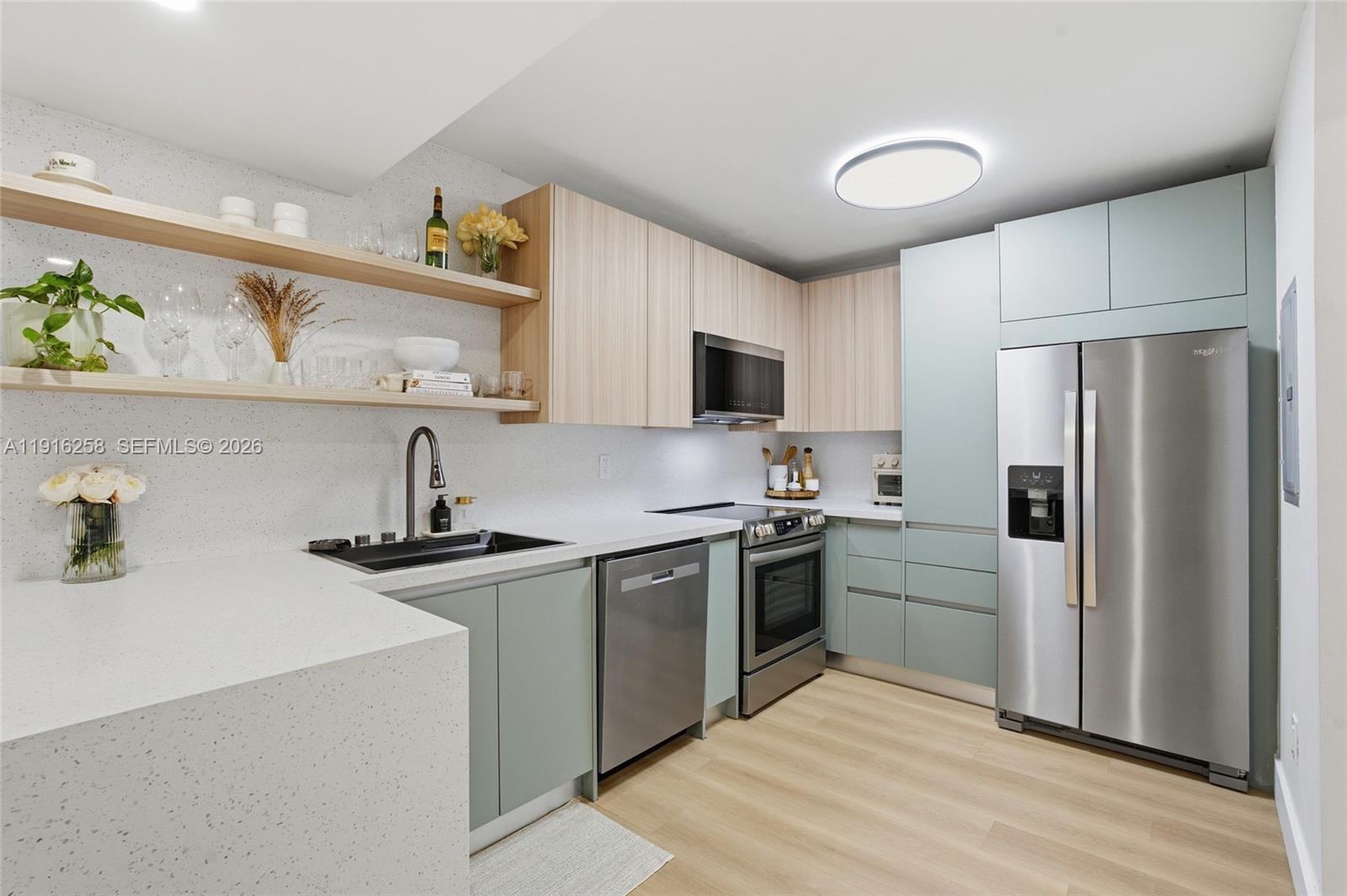 Flamingo Parkview Condo