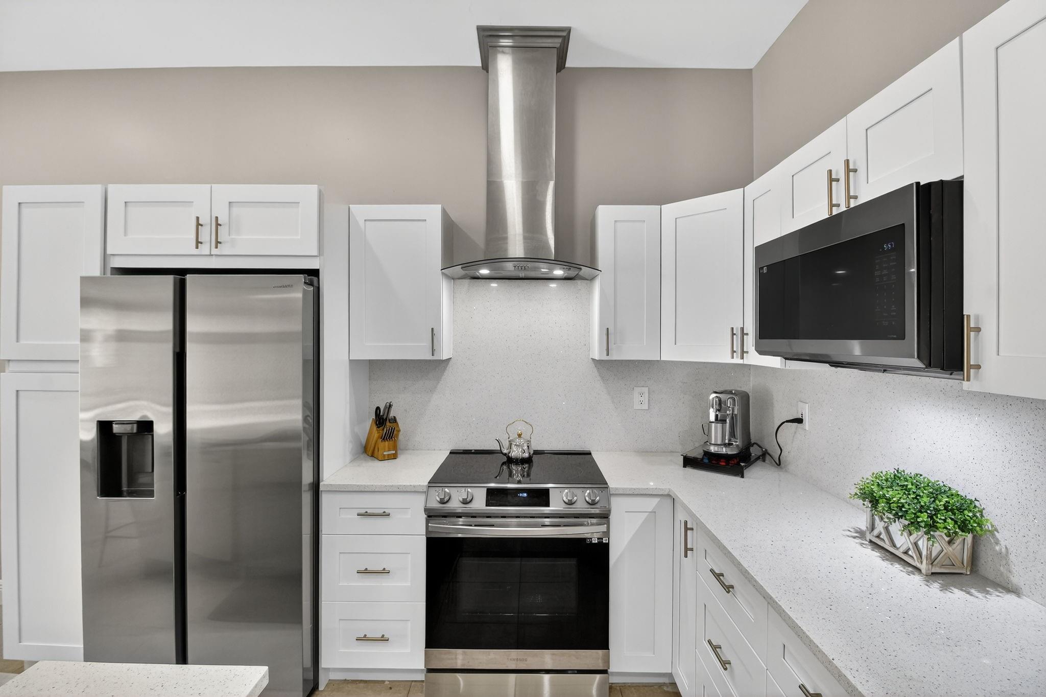 Poinciana At Sun Lakes Es