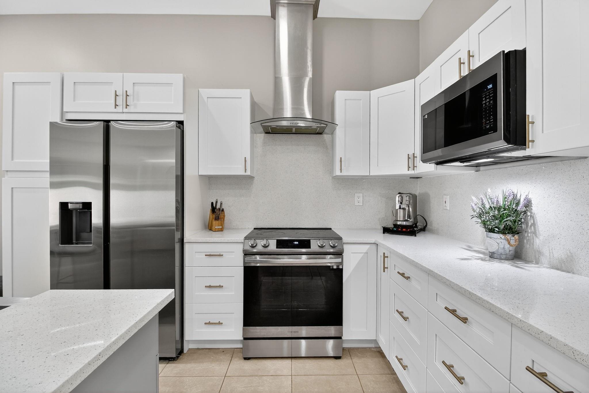 Poinciana At Sun Lakes Es