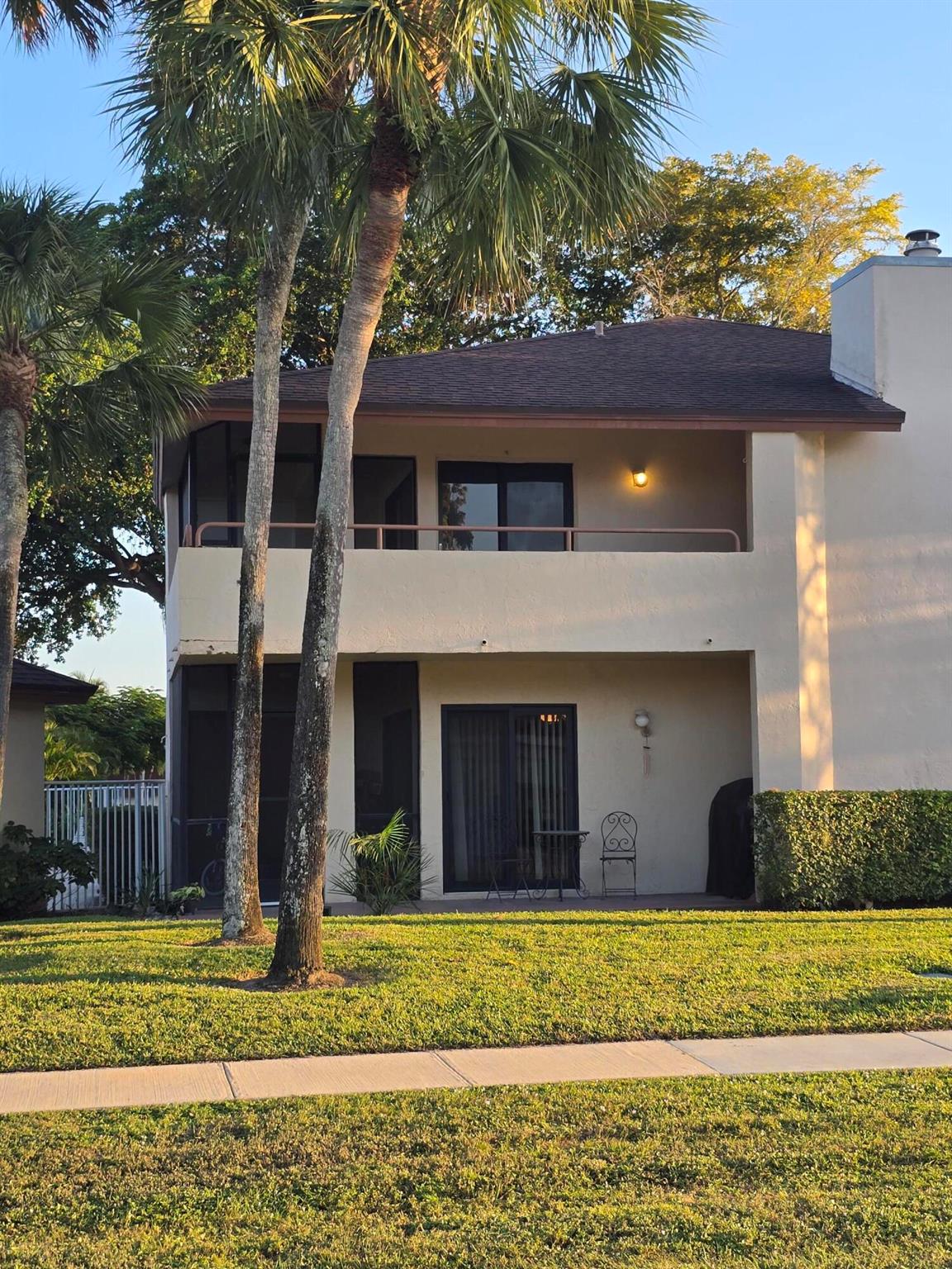 Westhampton Club Condo