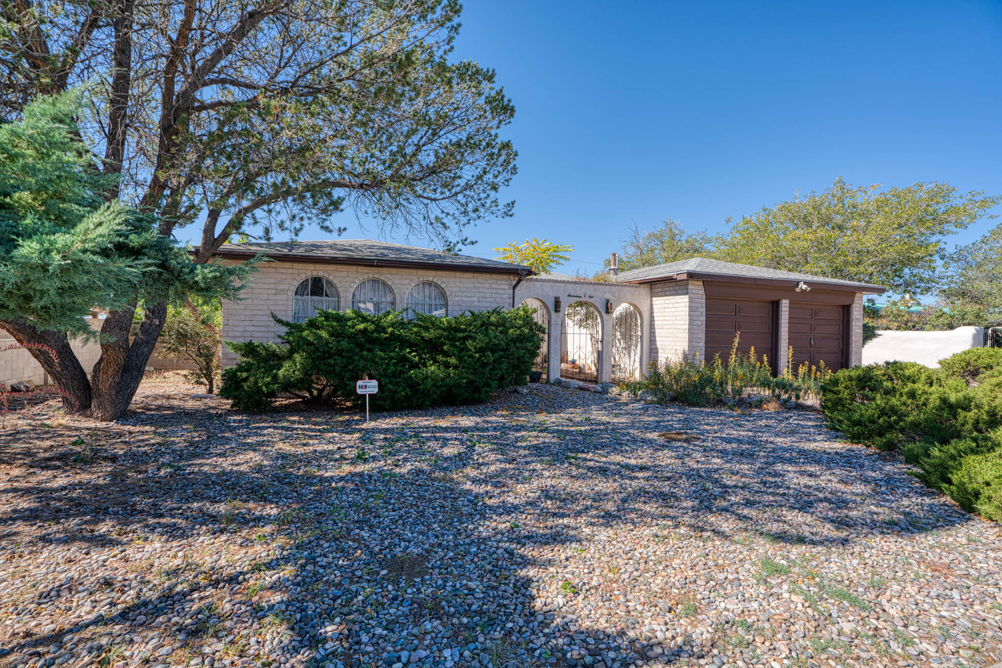 1701 Chelwood Park Boulevard, Albuquerque NM 87112
