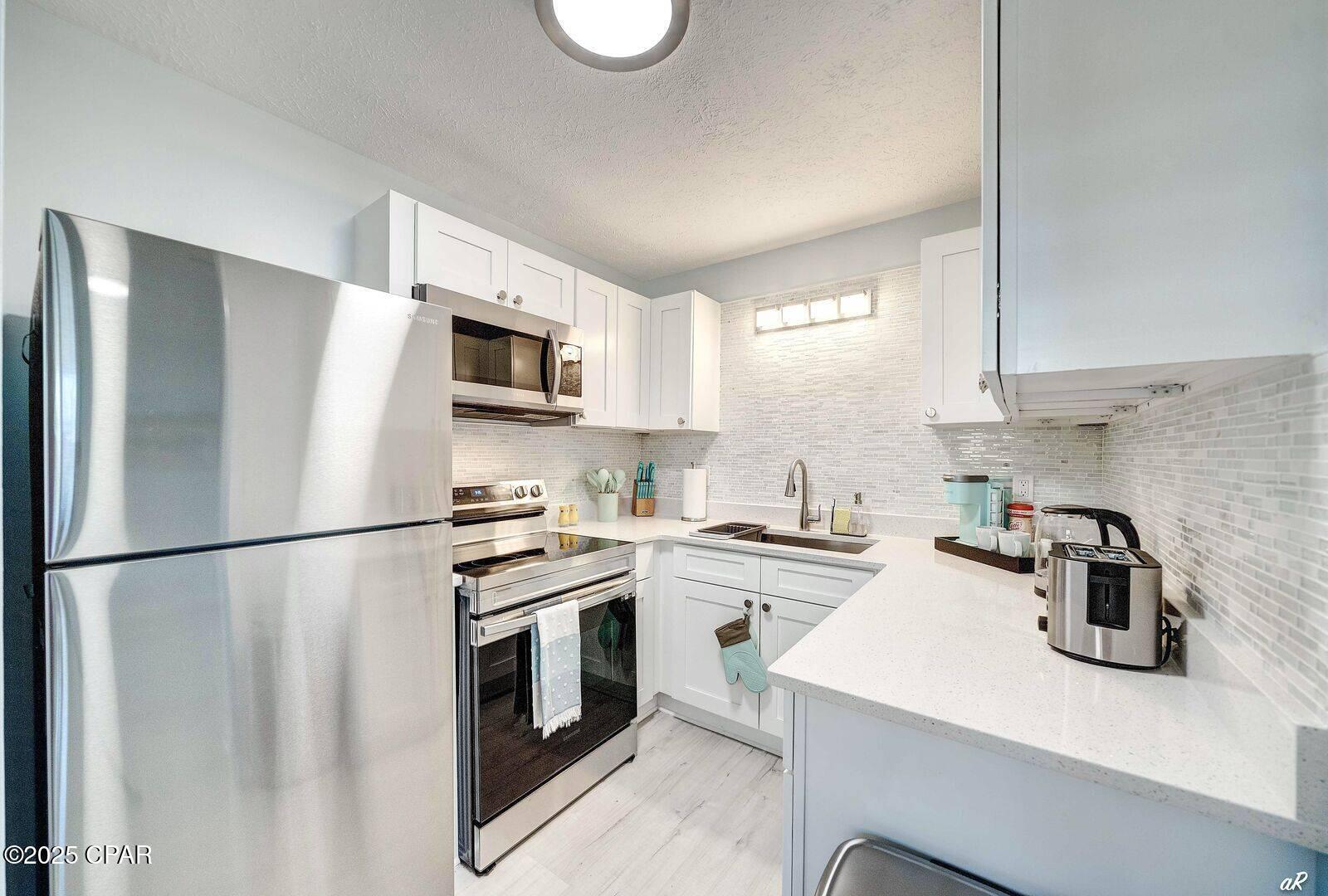 Image 3 For 7308 Sunset Avenue B