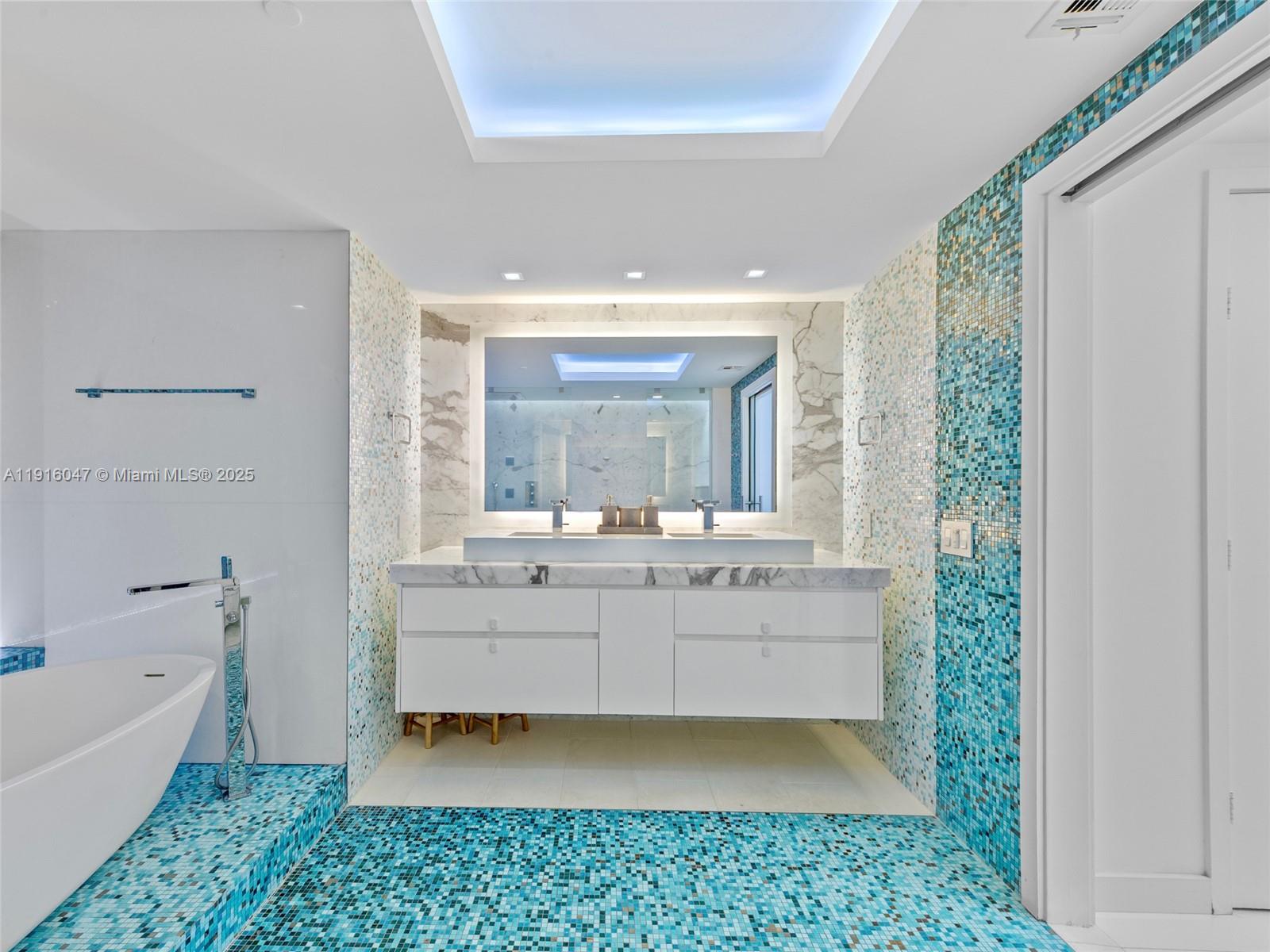 495 Brickell Ave #3801, Miami FL 33131