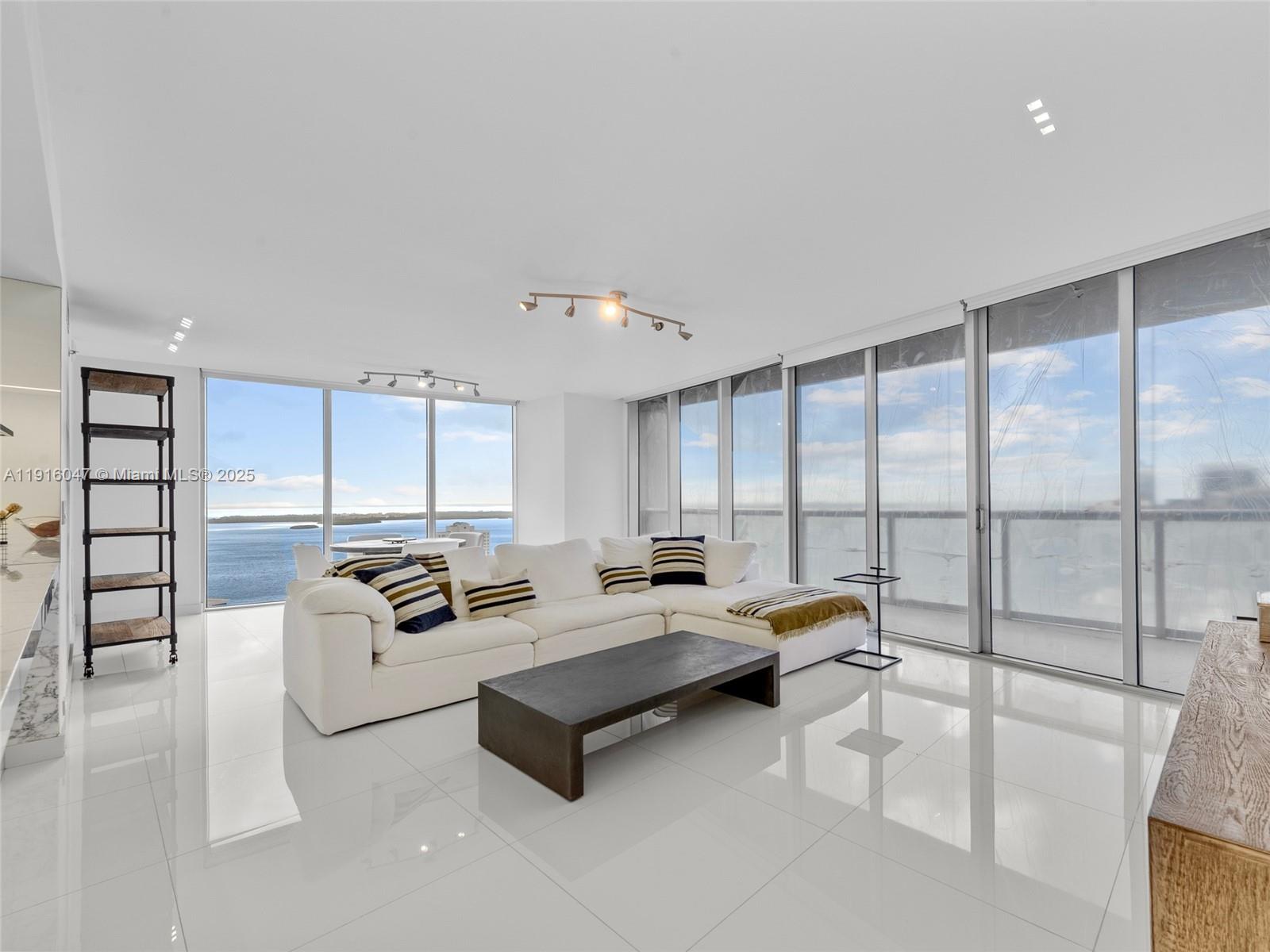 495 Brickell Ave #3801, Miami FL 33131
