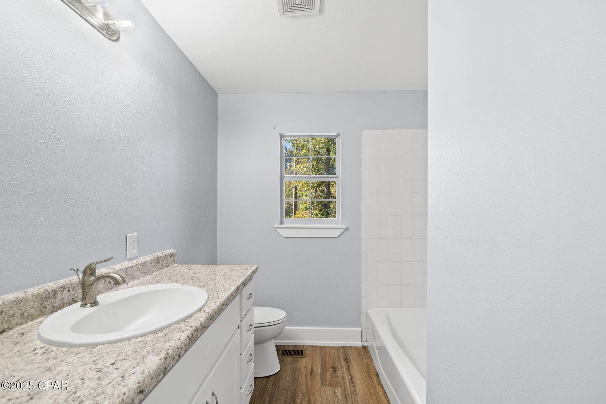 Image 33 For 364 Lister Drive