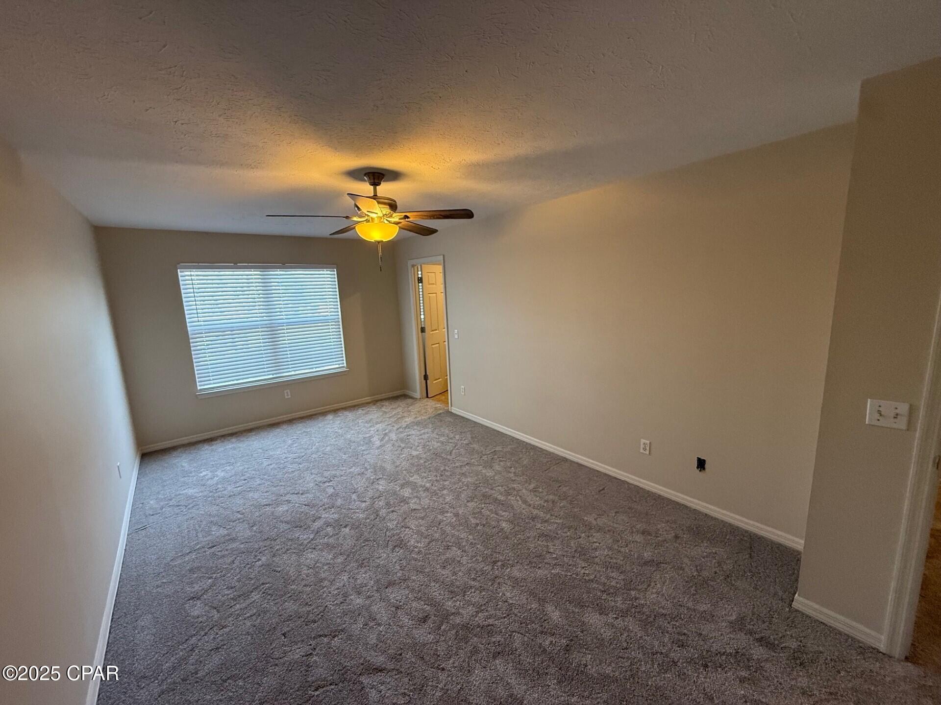 Image 11 For 6588 Harbour Boulevard