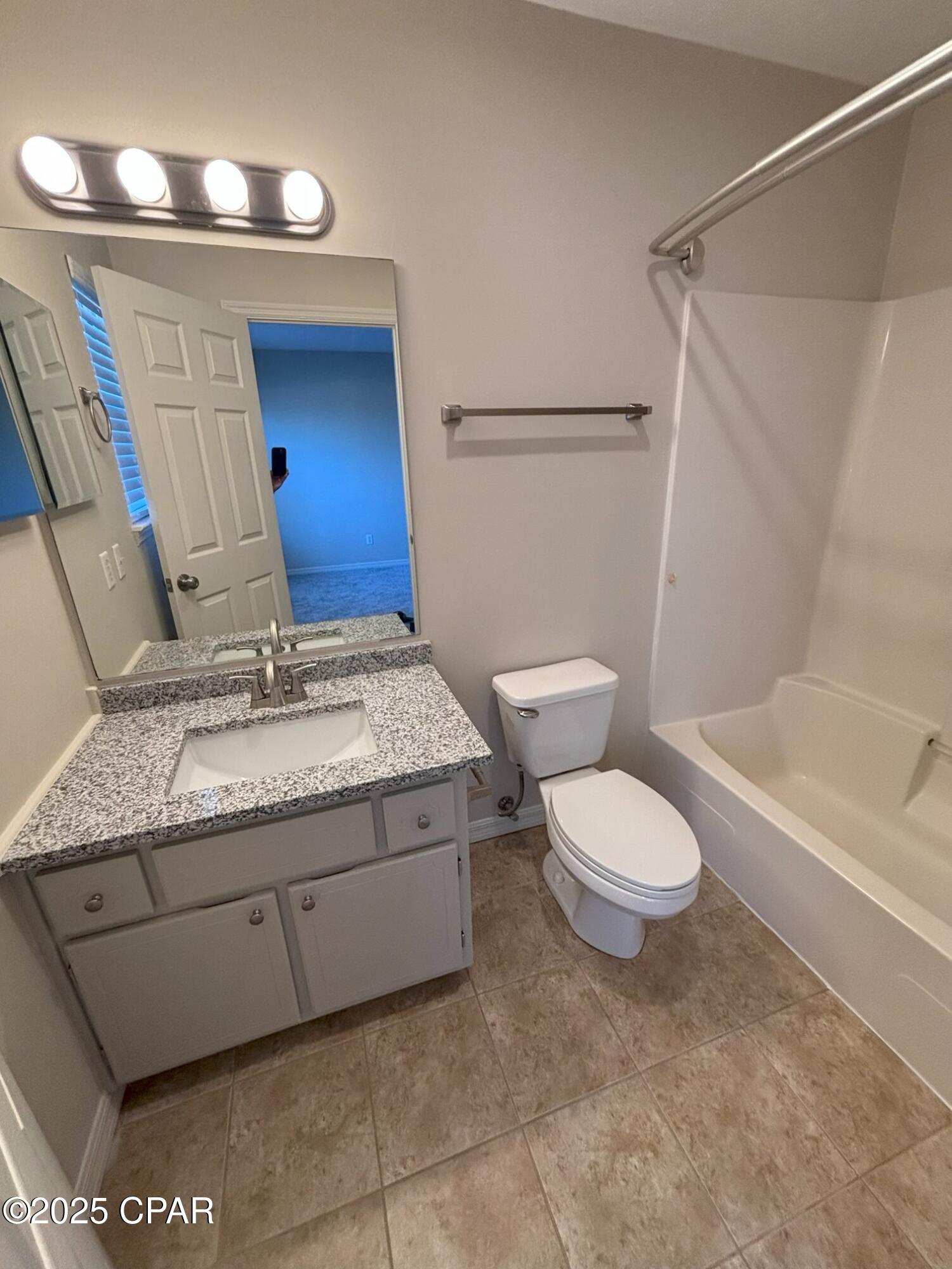 Image 12 For 6588 Harbour Boulevard