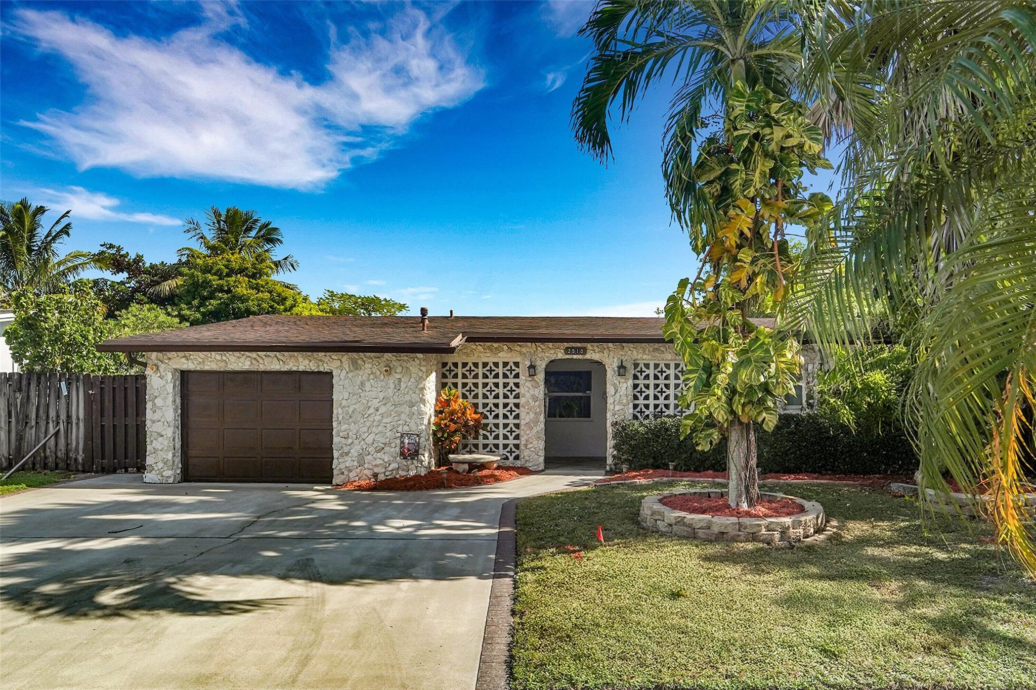 Homes for sale in Sunrise, FL | 2510 Nw 87Th Ln, Sunrise, FL 33322 | MLS# F10537520