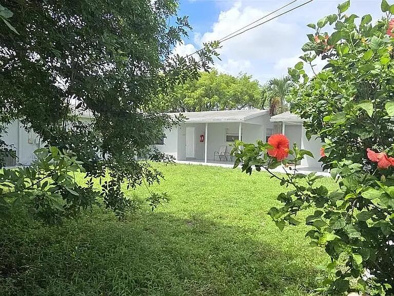 Middle River Gardens