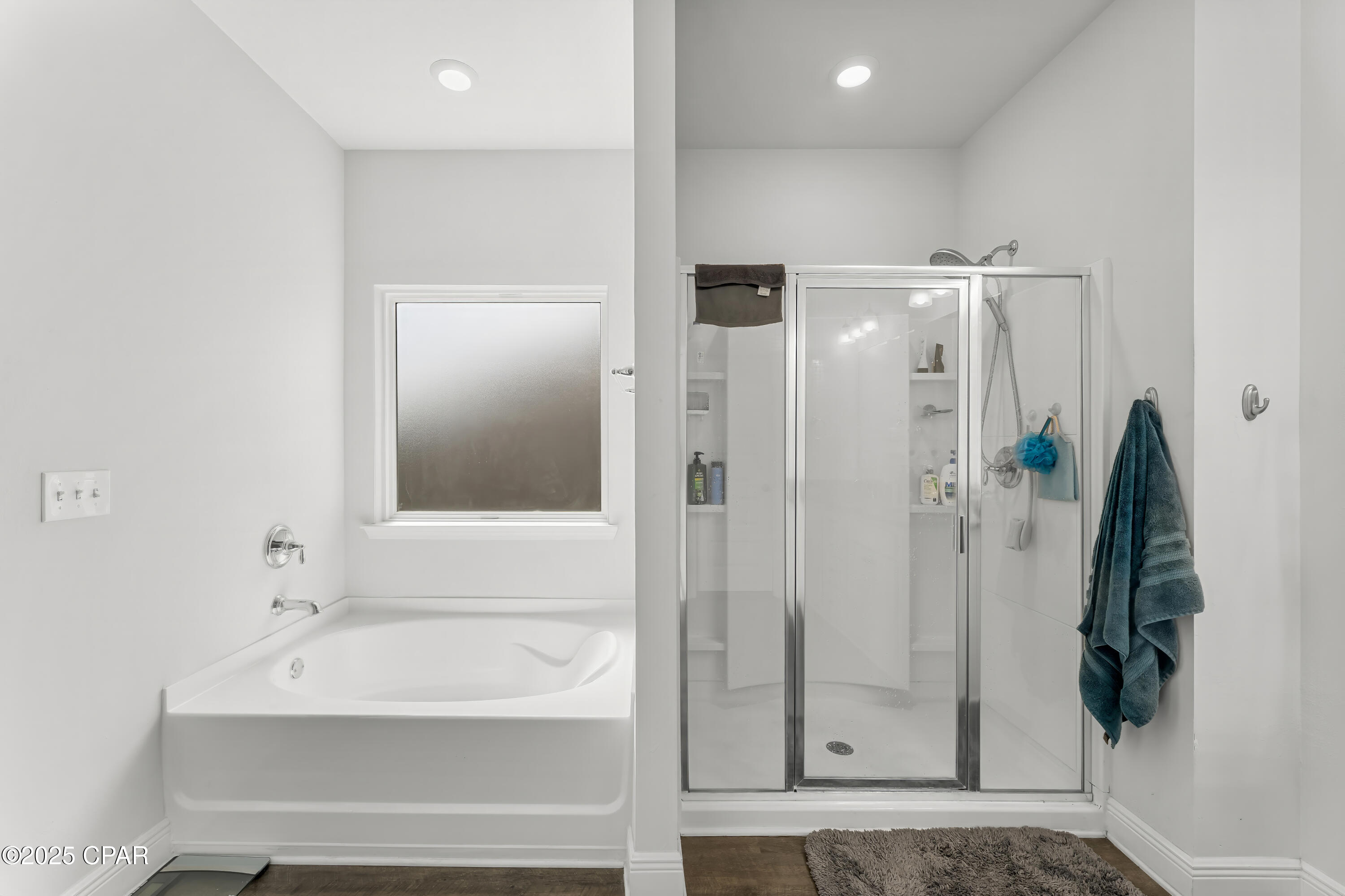 Image 32 For 301 Allie Way