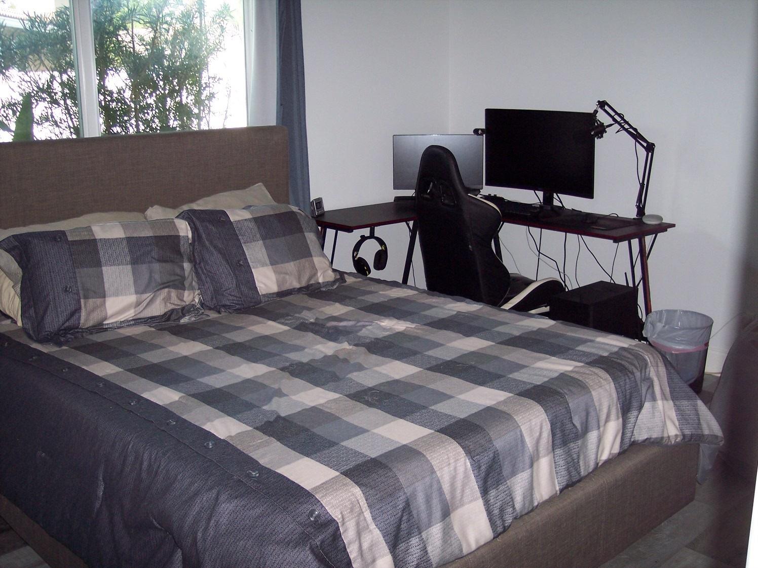 Photo 23 of home located at 9921 NW 38th St, Coral Springs FL