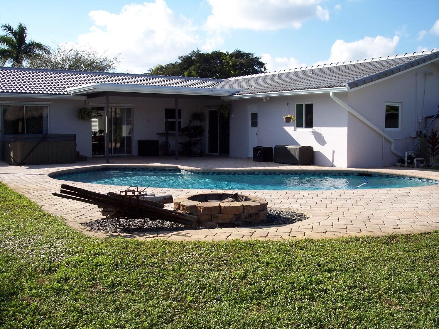 Photo 30 of home located at 9921 NW 38th St, Coral Springs FL