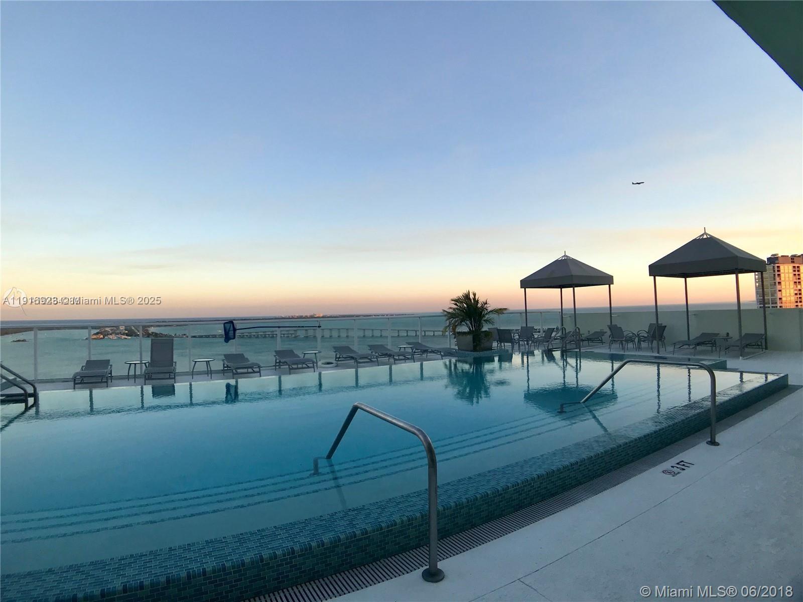 The Emerald At Brickell C