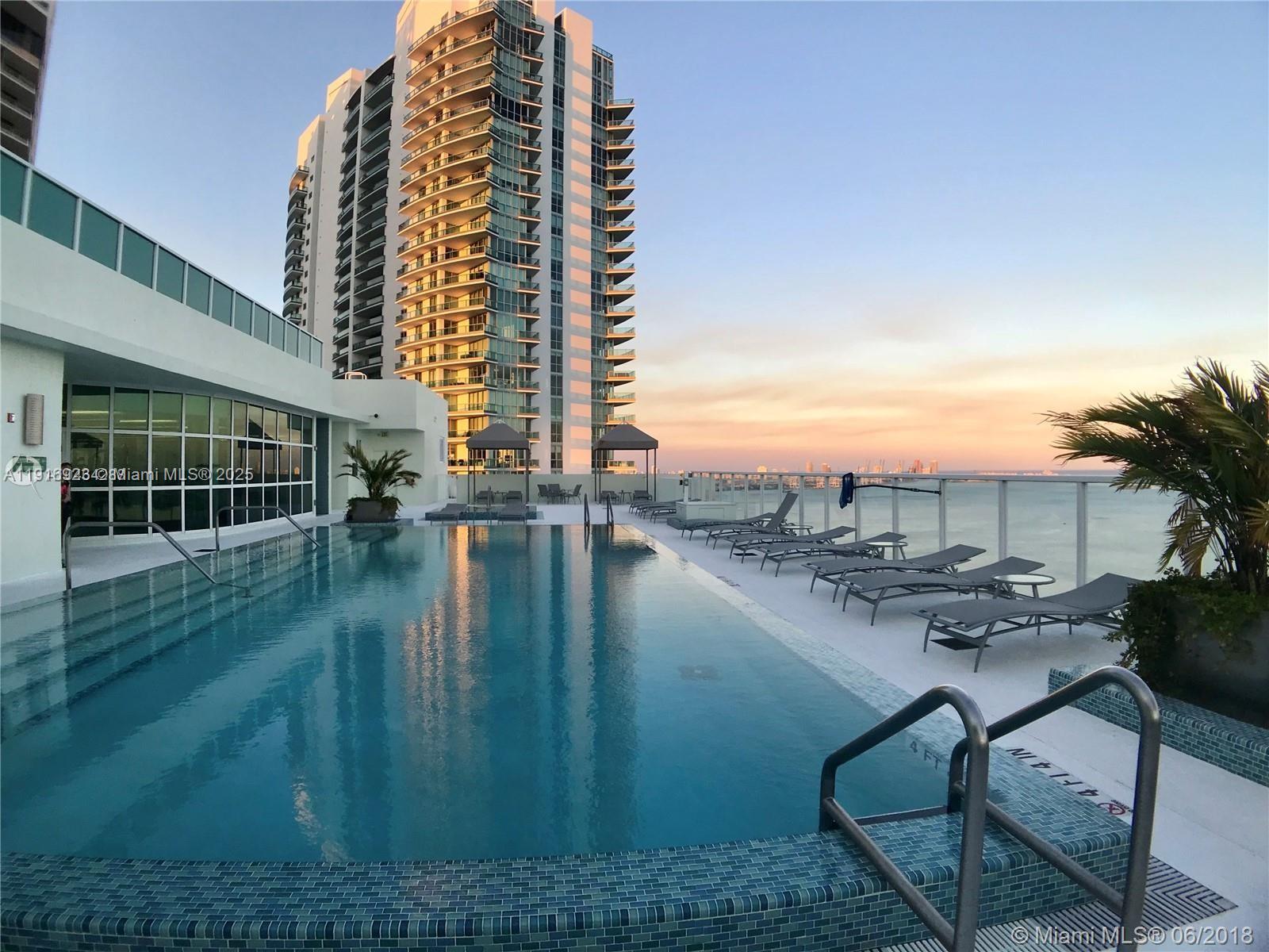 218 SE 14th St #1006, Miami FL 33131
