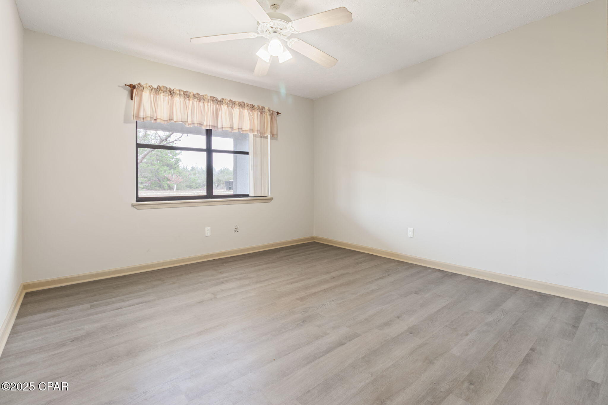 Image 11 For 22875 Parker Lane