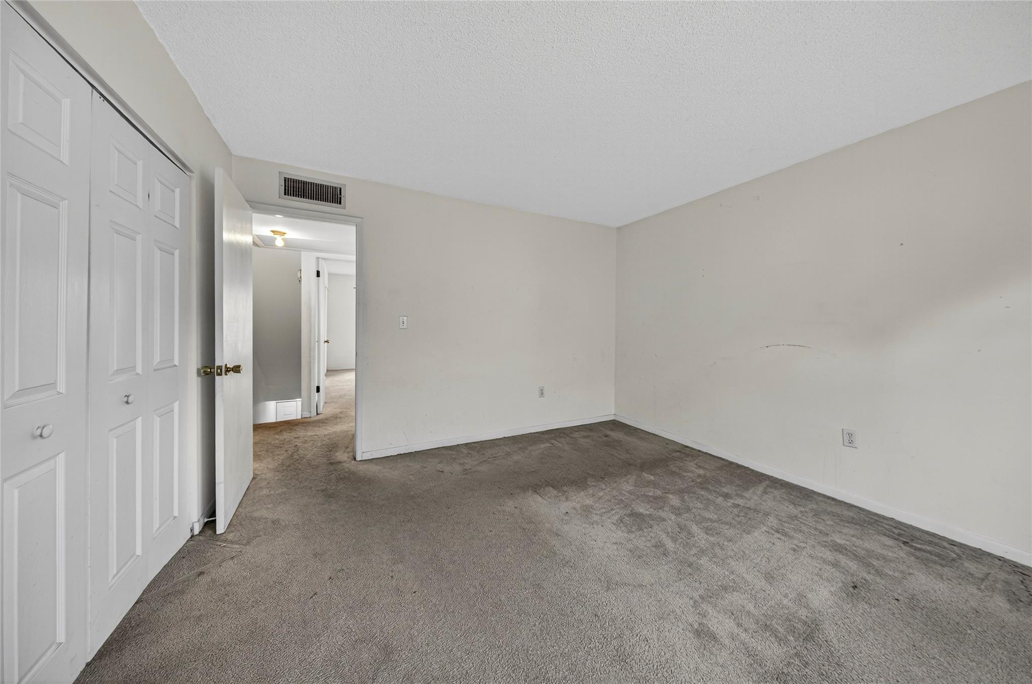 809 W Oakland Park Blvd J5