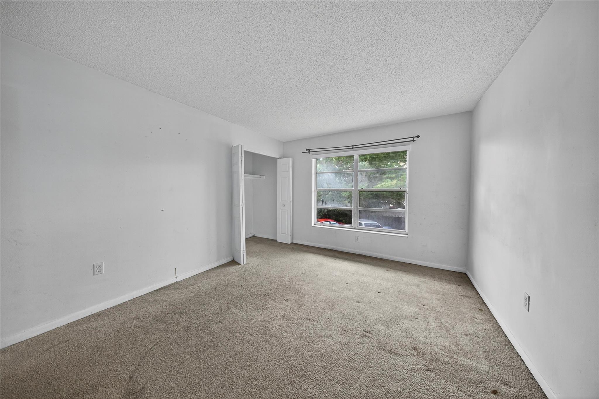 809 W Oakland Park Blvd J5