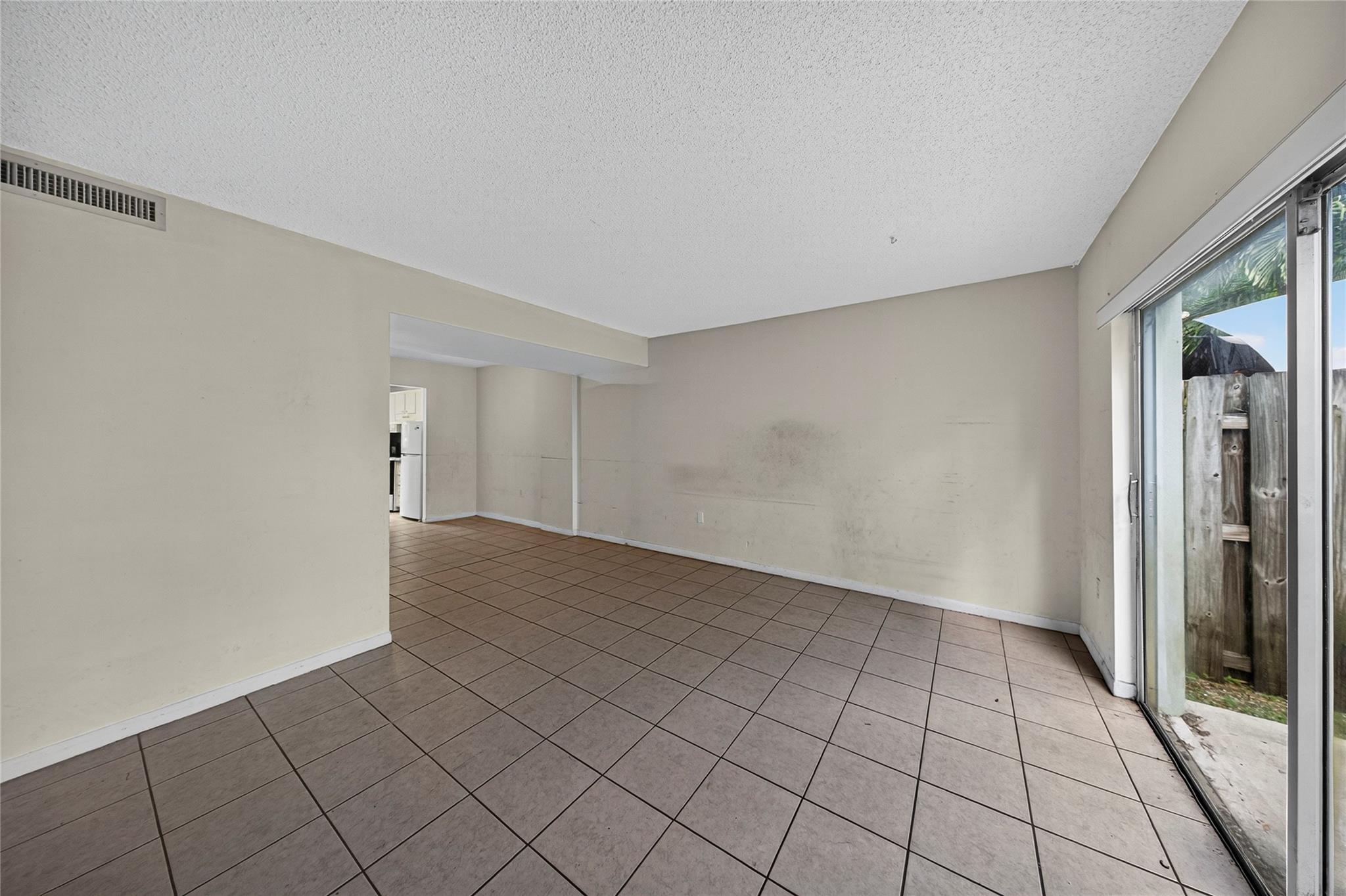 809 W Oakland Park Blvd J5