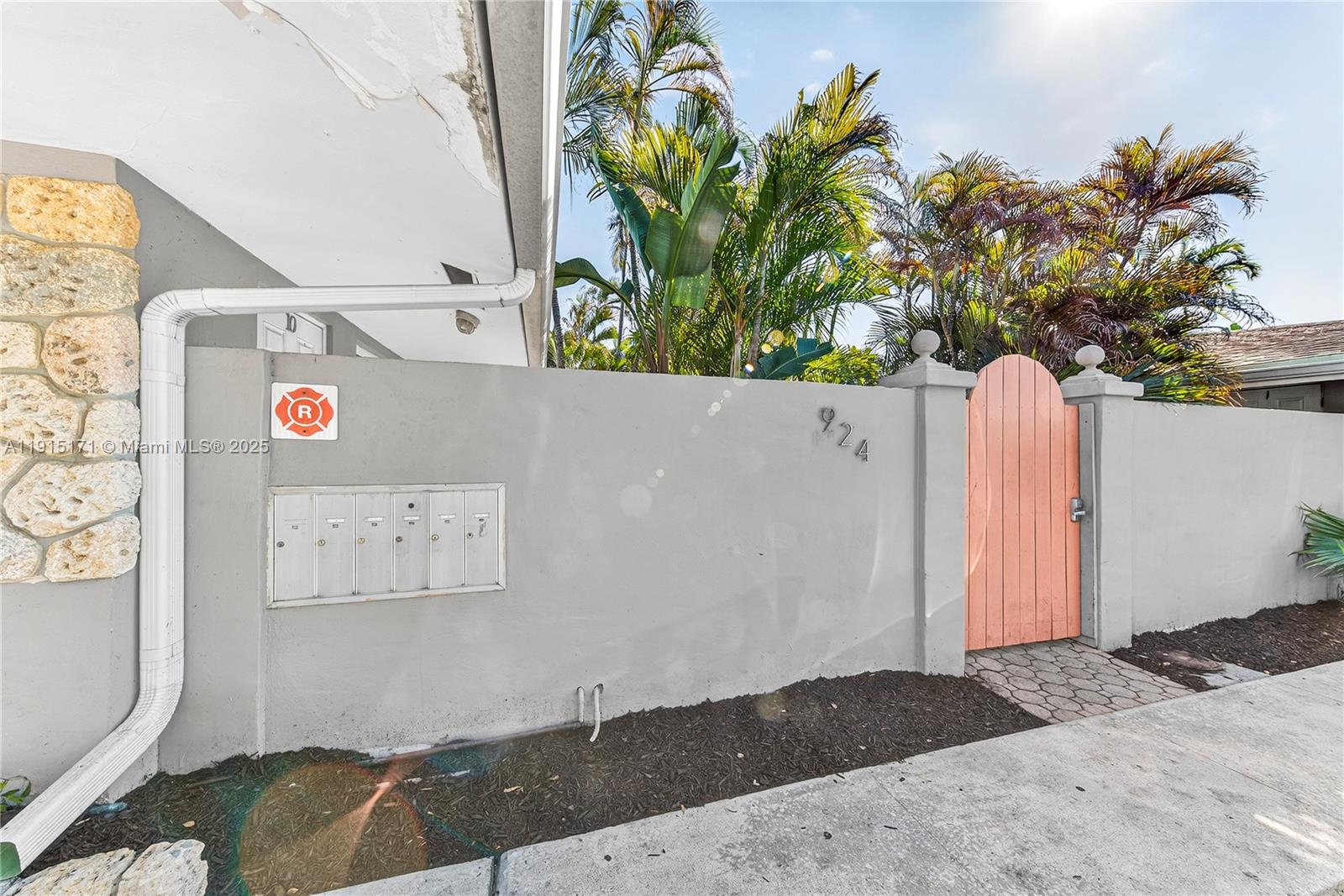 17Th Terrace Condominium