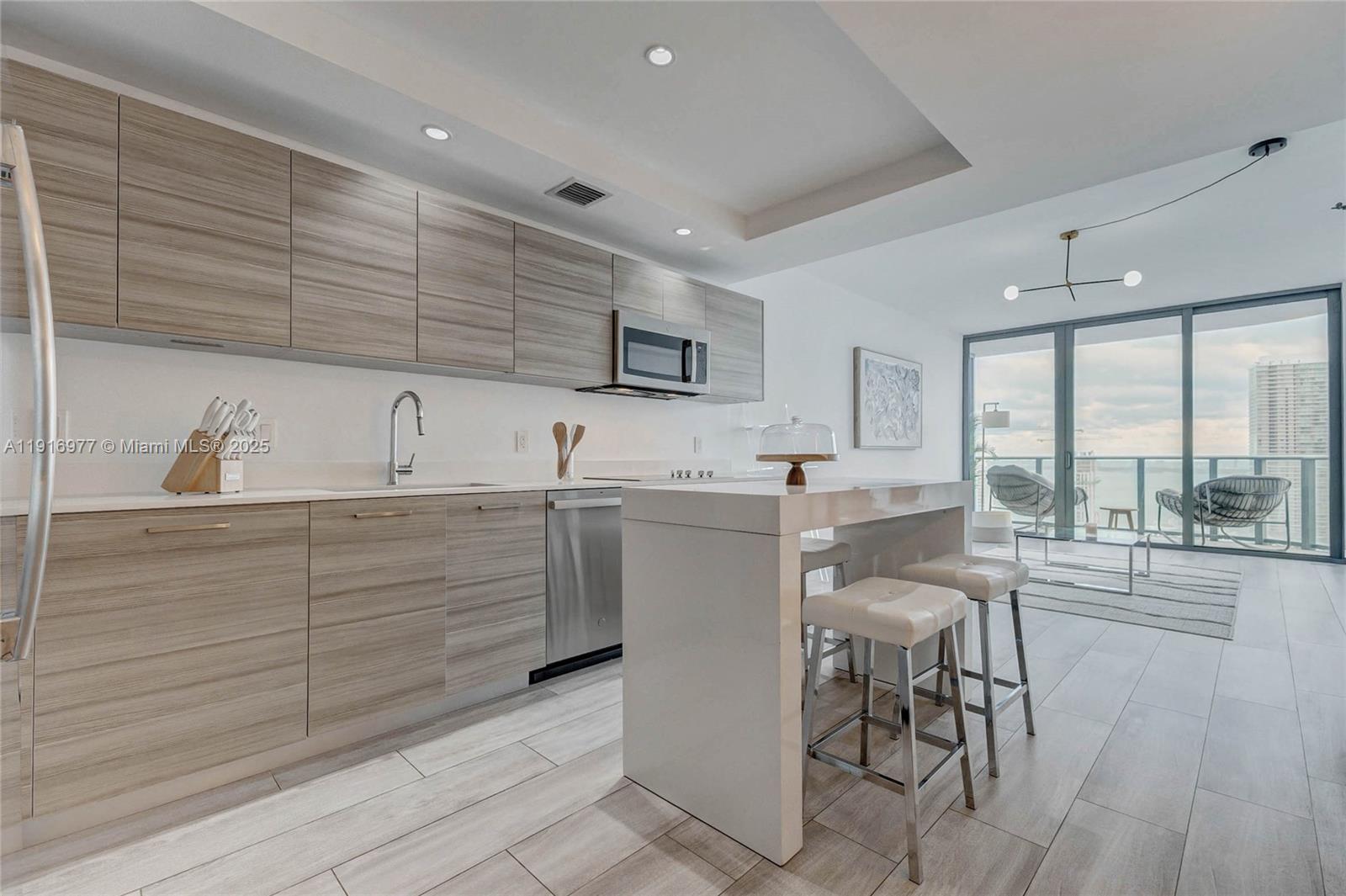 Condo for Rent in Miami, FL