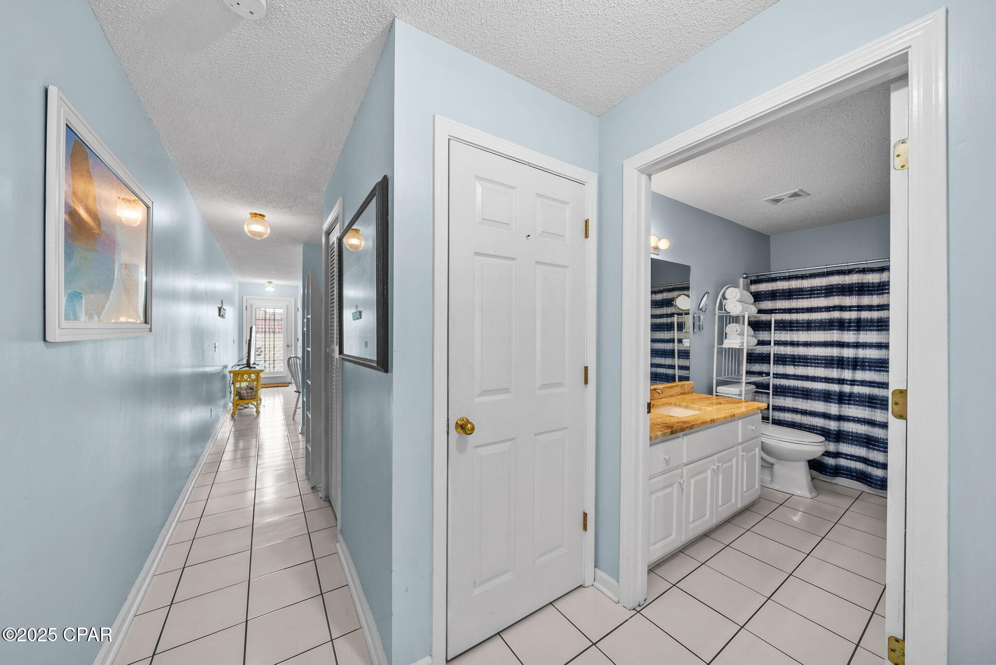 Image 17 For 17462 Front Beach Road 58206