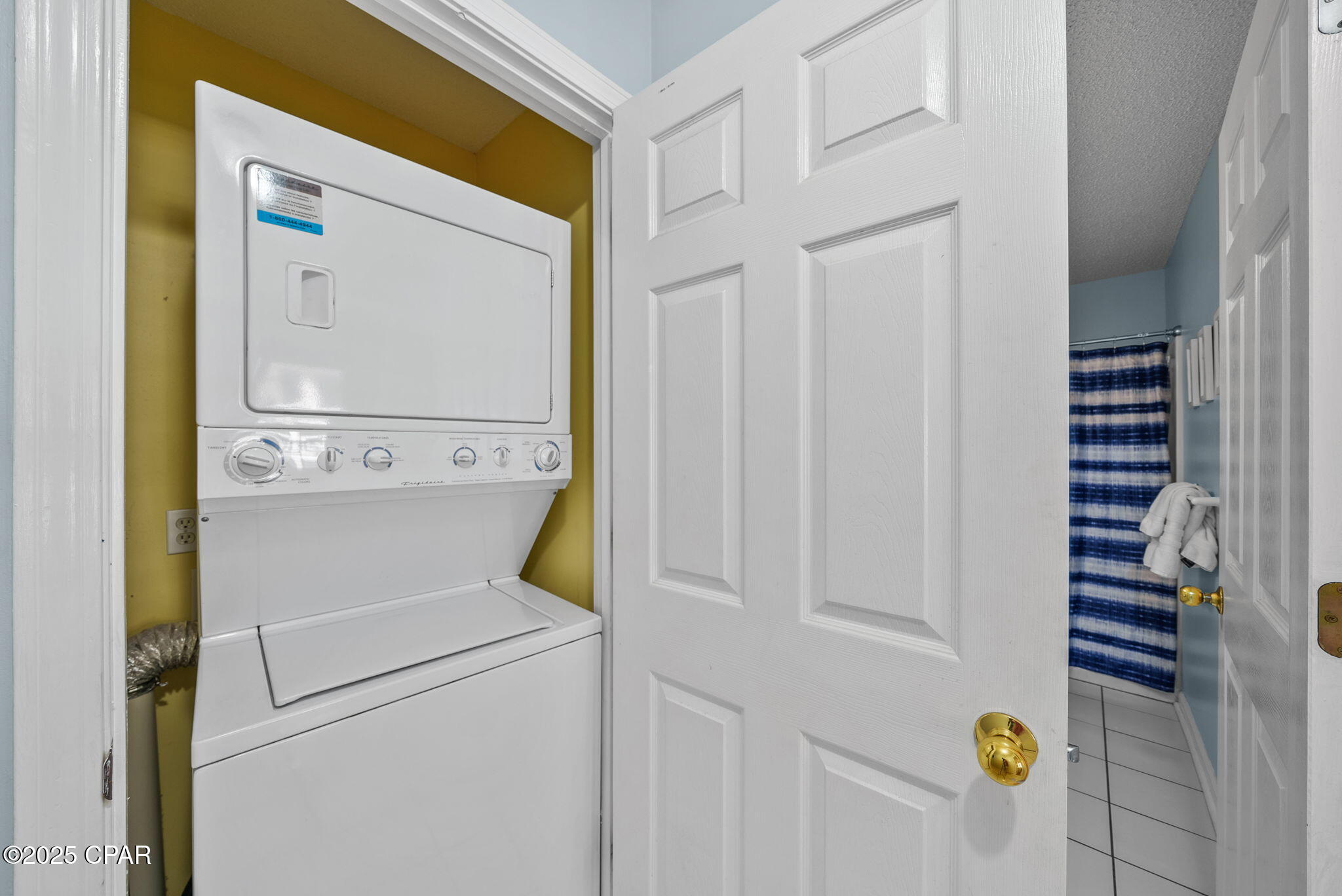 Image 21 For 17462 Front Beach Road 58206