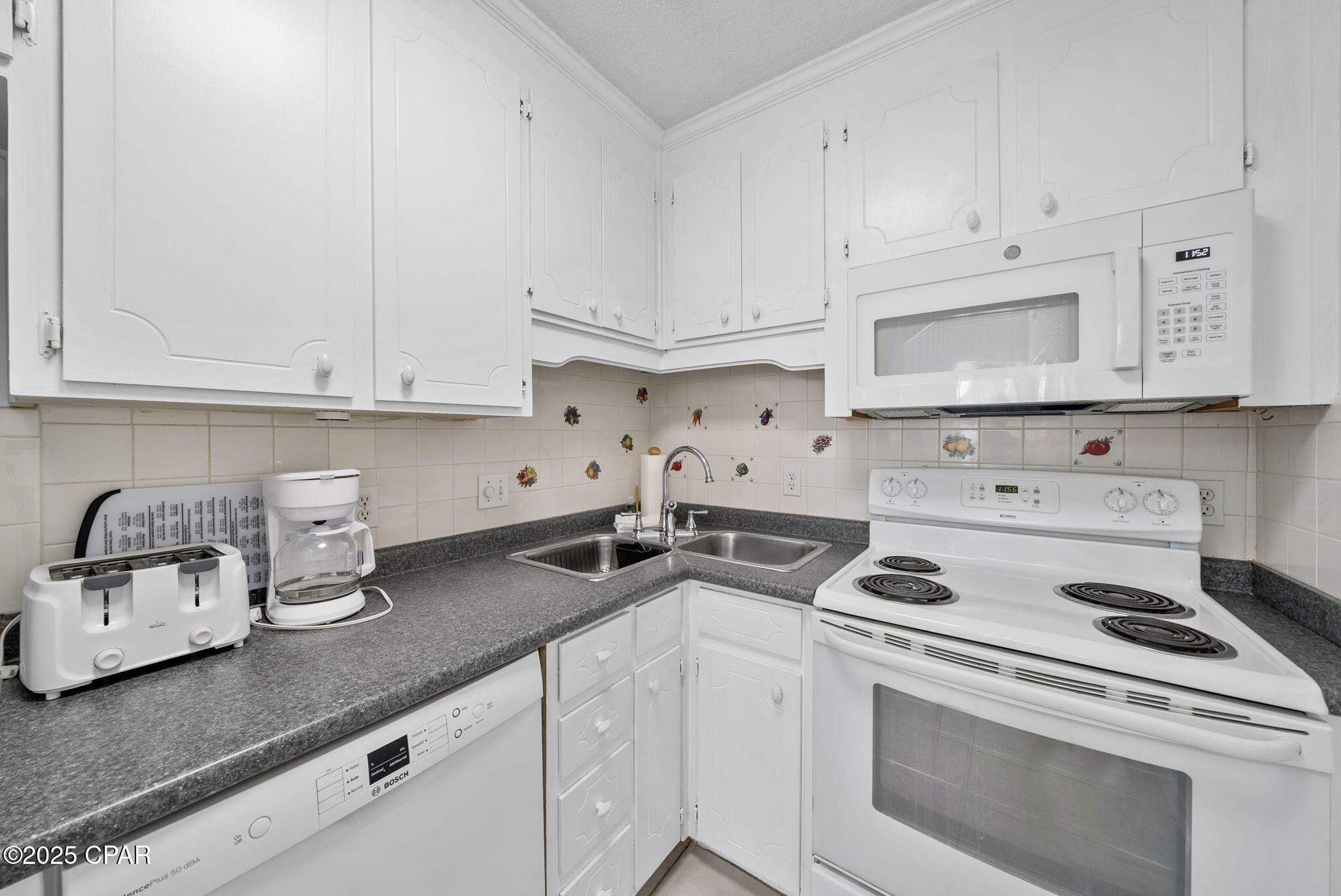 Image 11 For 17462 Front Beach Road 39 D