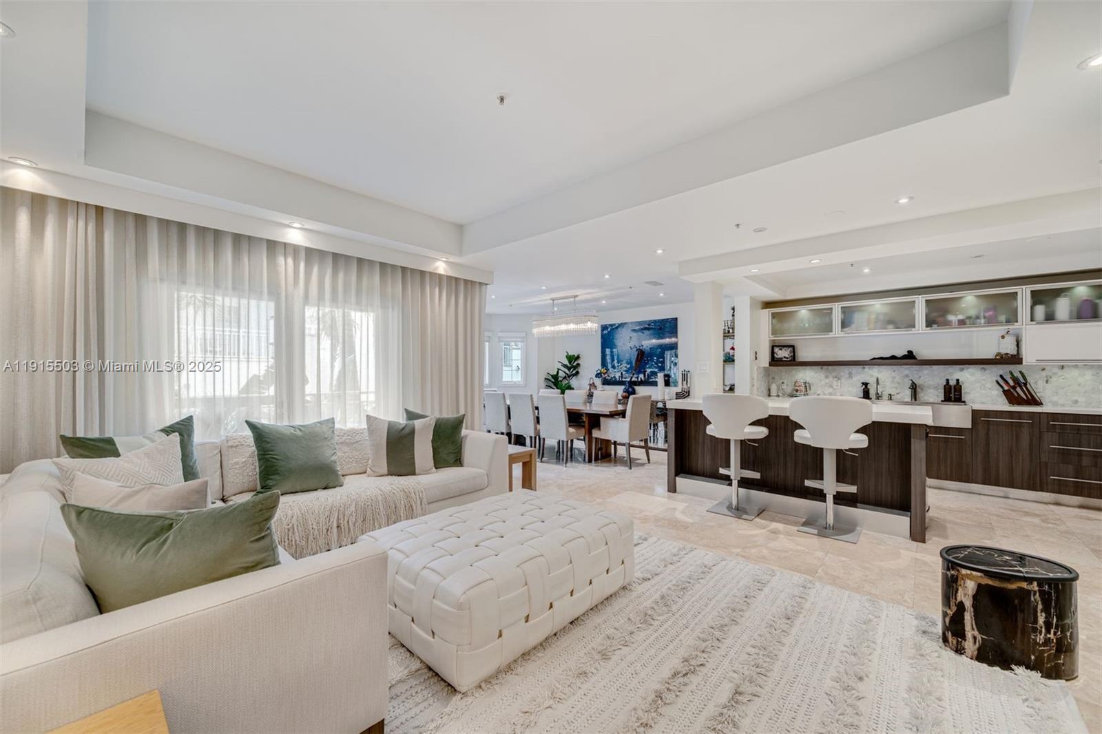 House for Sale in Miami Beach, FL