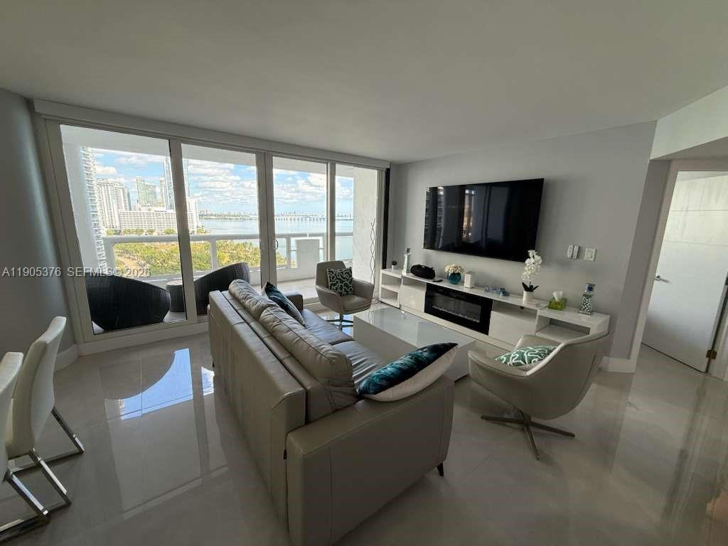 Venetia Condo