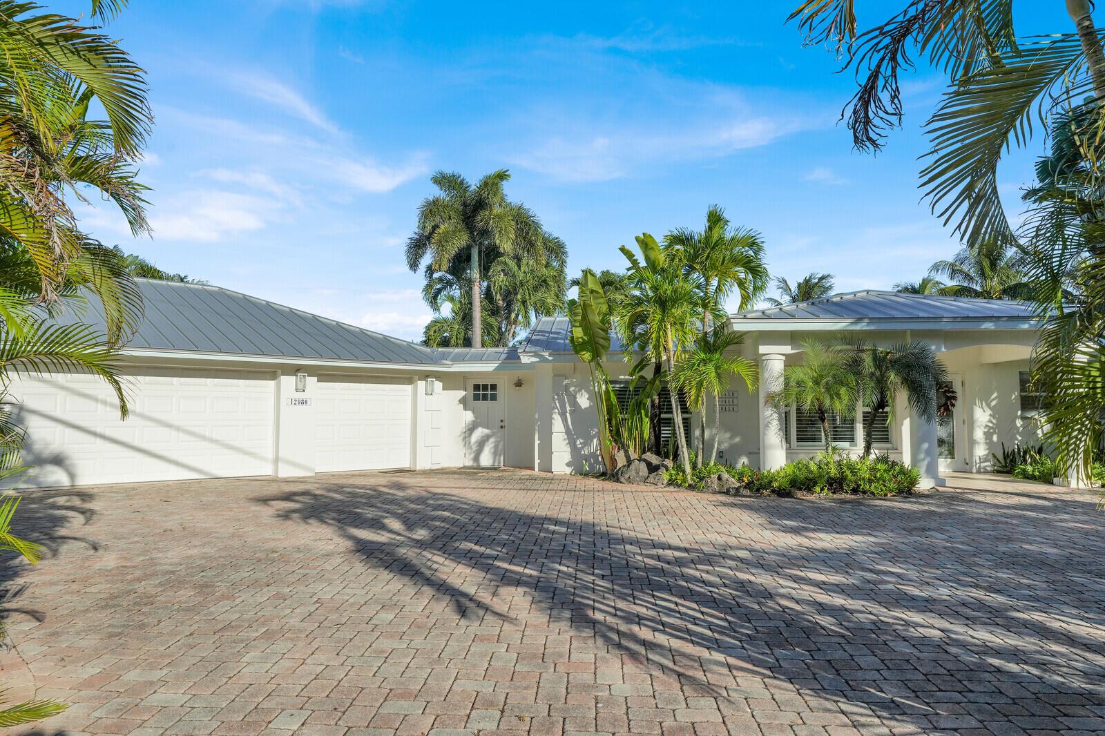 Image to showcase the property located at 12980 Prosperity Farms Road