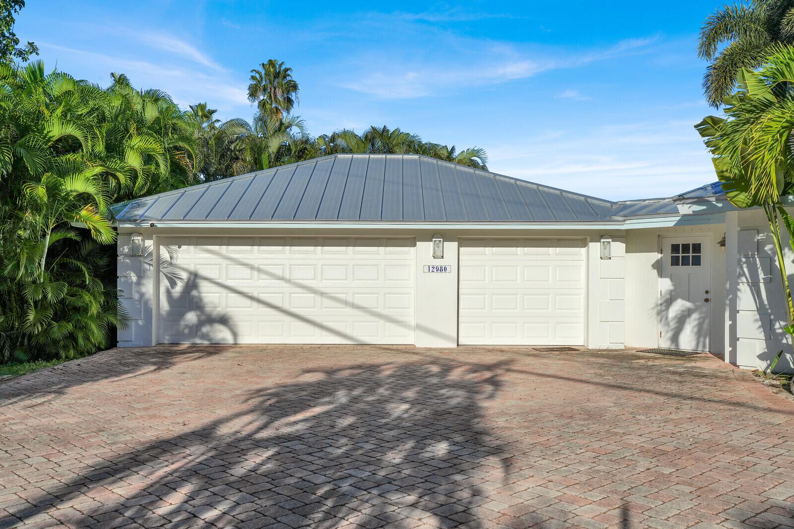 Image to showcase the property located at 12980 Prosperity Farms Road