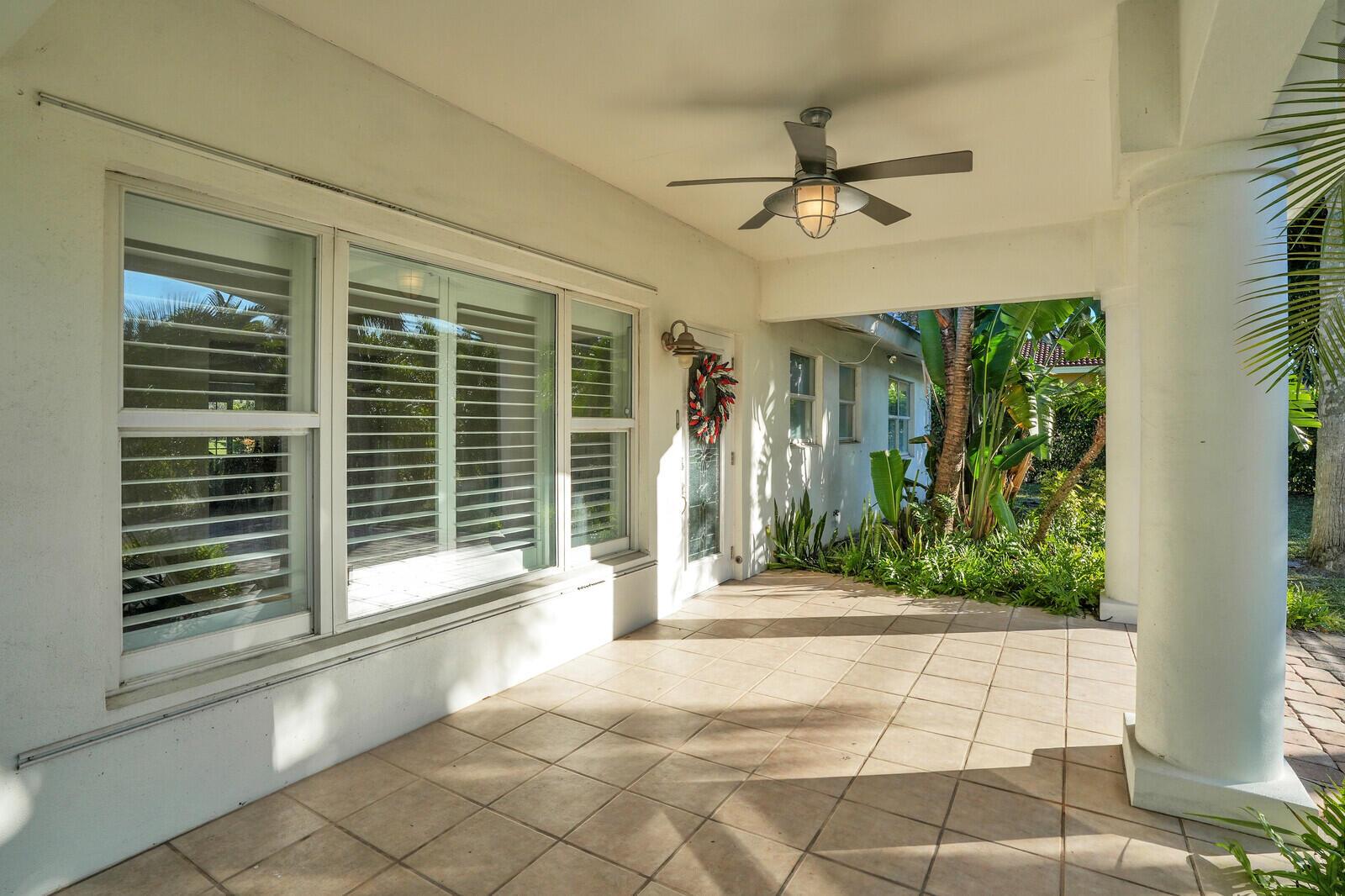 Image to showcase the property located at 12980 Prosperity Farms Road