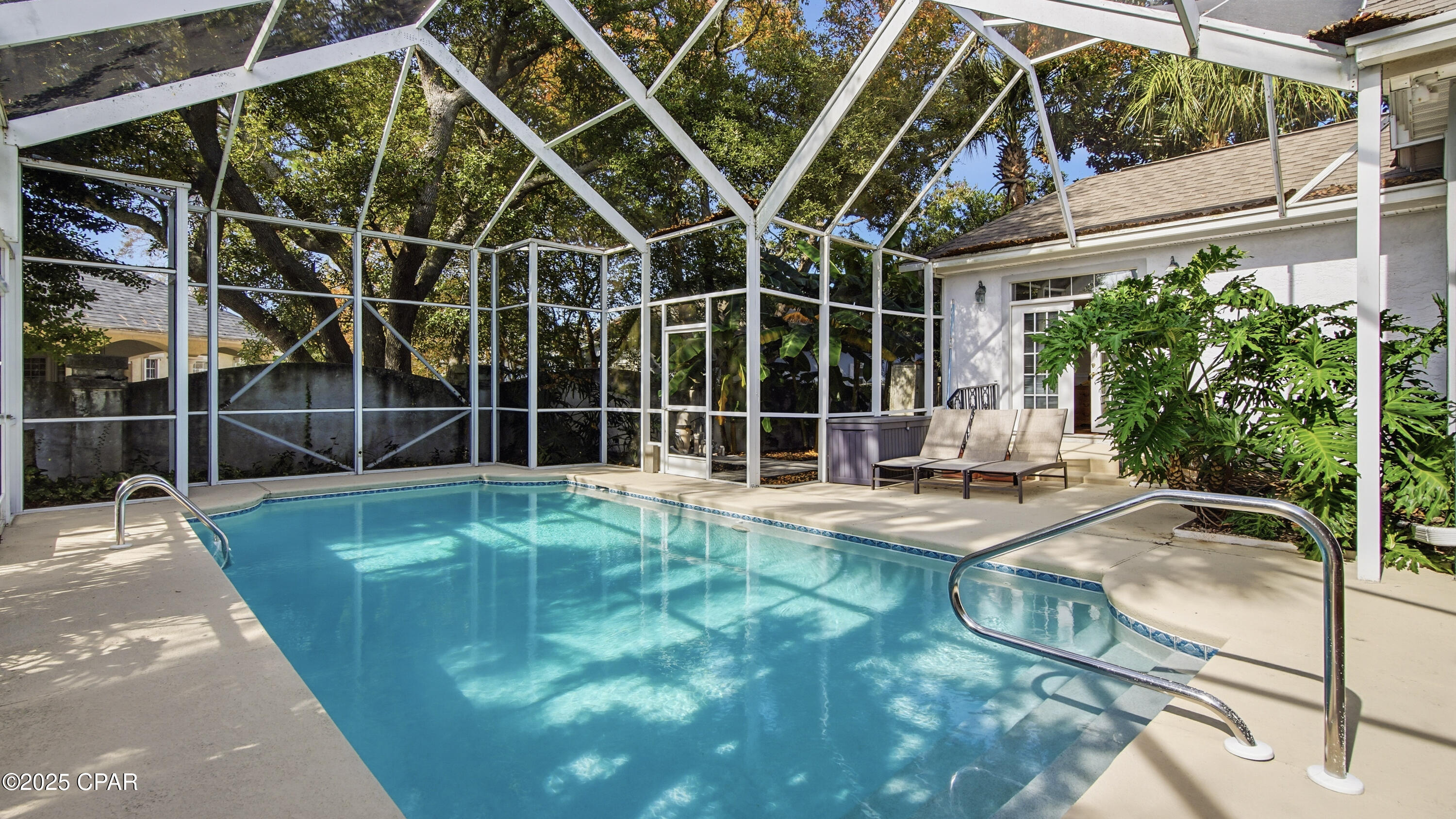 Image 14 For 147 Palm Grove Boulevard