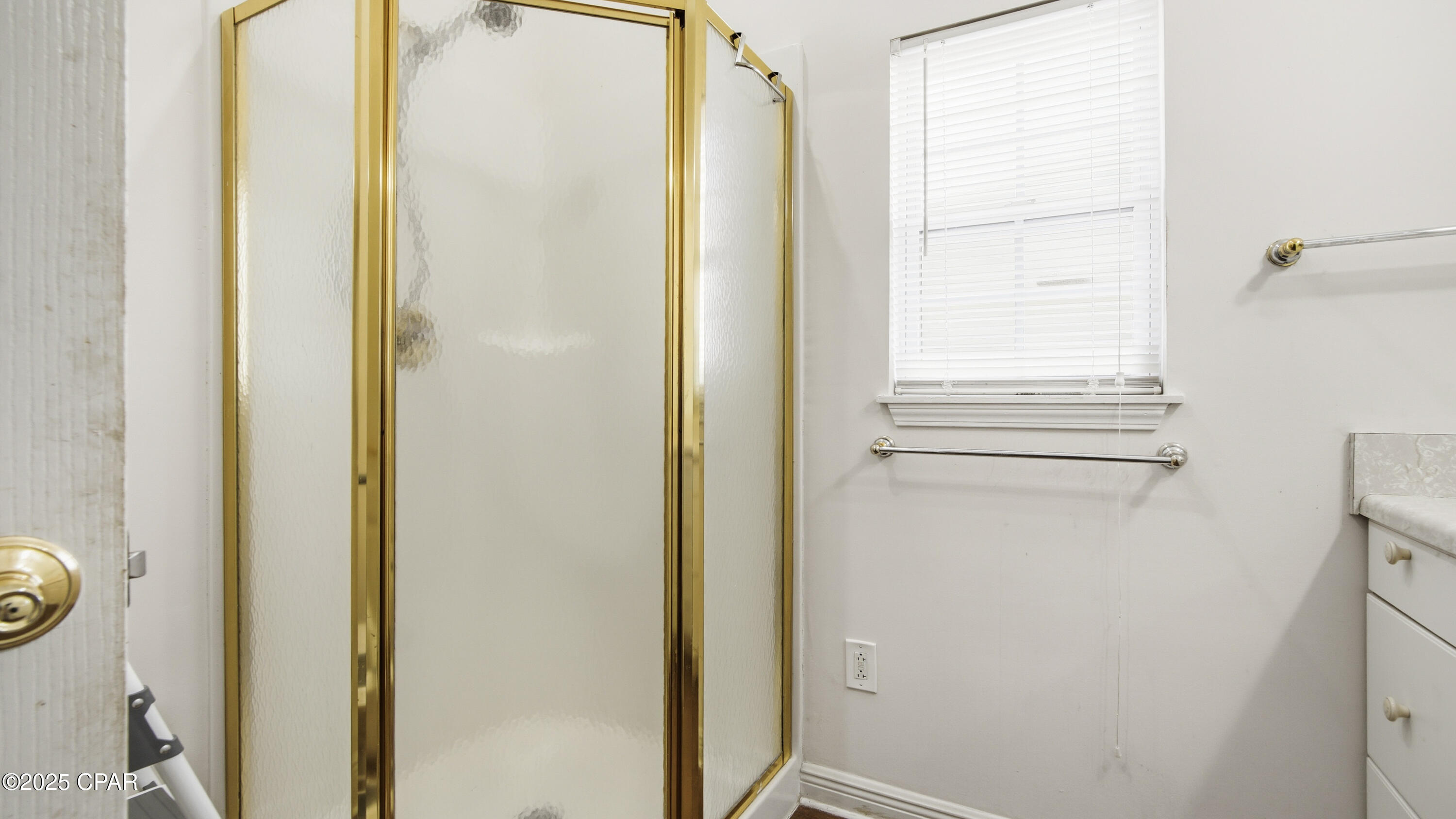 Image 33 For 147 Palm Grove Boulevard