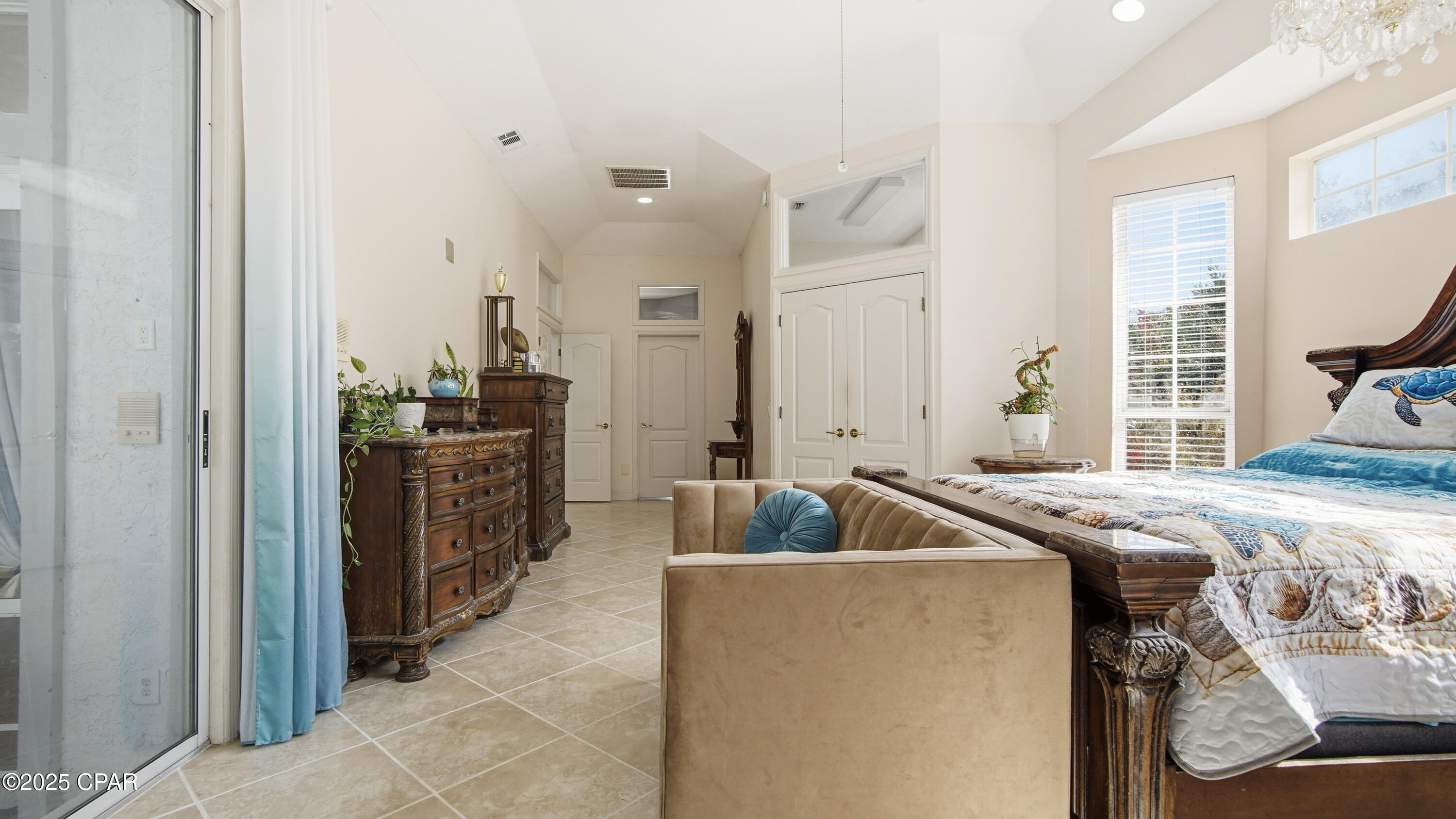 Image 49 For 147 Palm Grove Boulevard