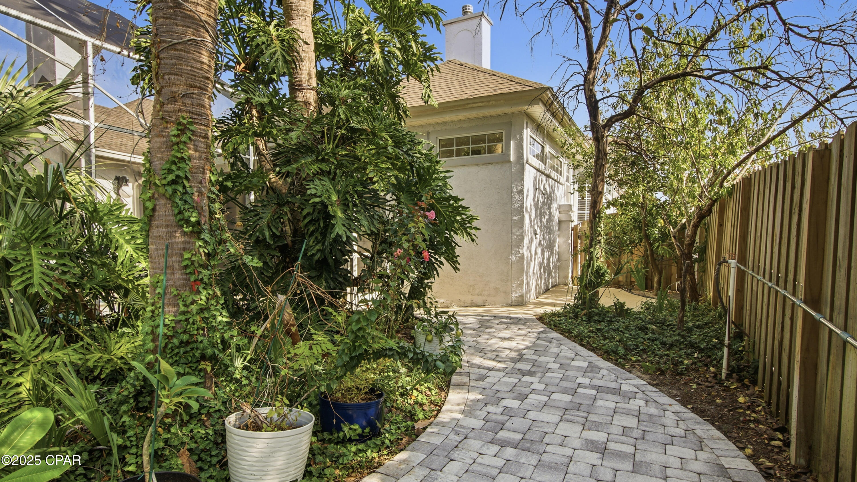 Image 7 For 147 Palm Grove Boulevard