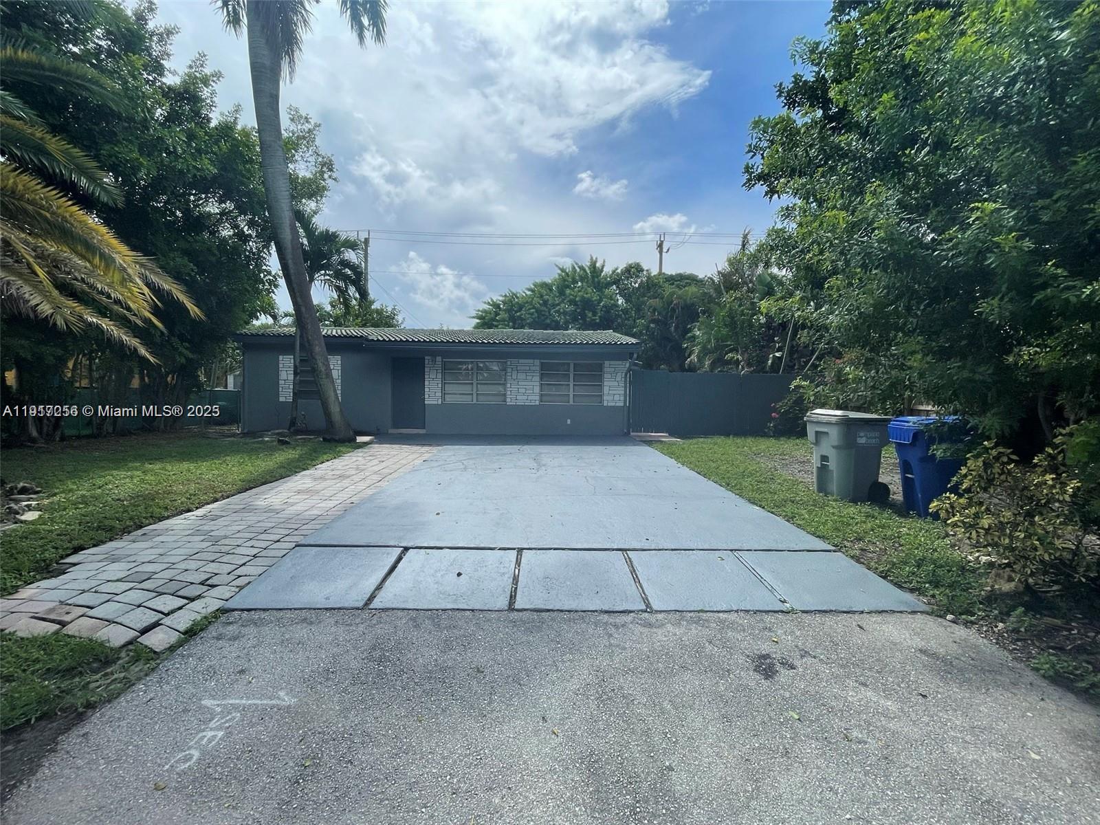 Homes for sale in Pompano Beach, FL | 1472 Ne 25th Ct, Pompano Beach, FL 33064 | MLS# A11917256