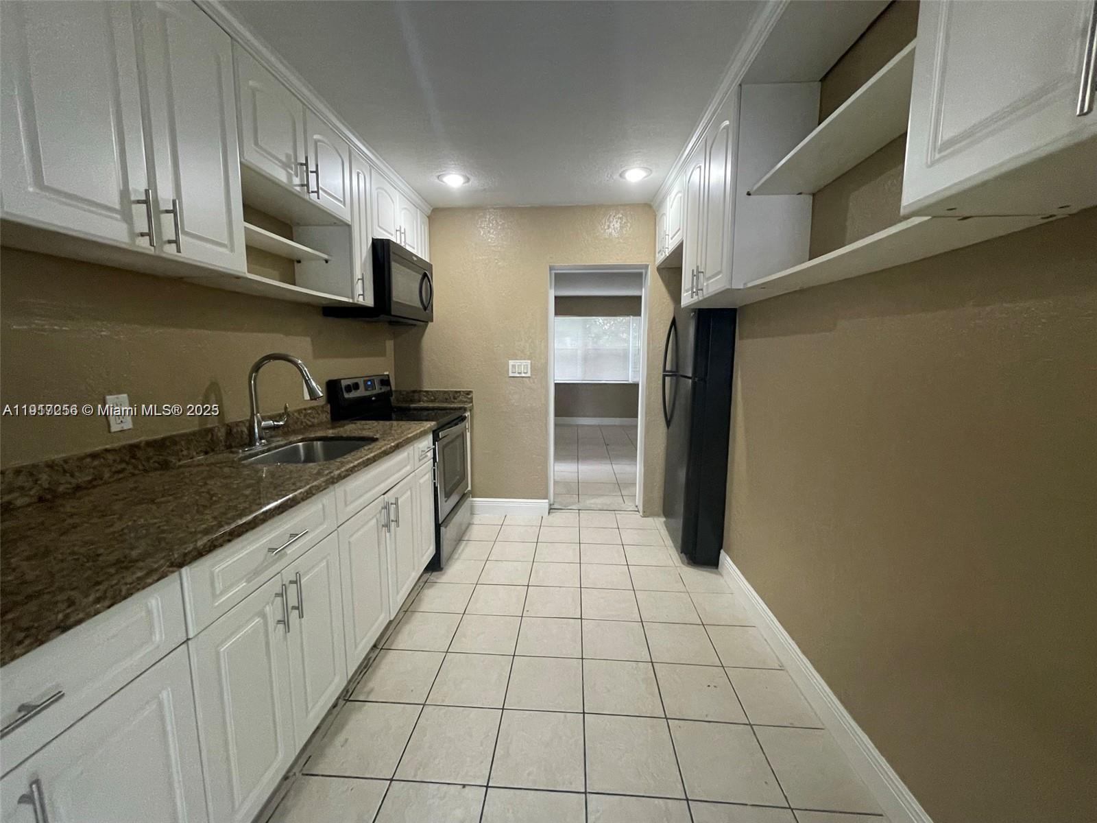 Homes for sale in Pompano Beach, FL | 1472 Ne 25th Ct, Pompano Beach, FL 33064 | MLS# A11917256