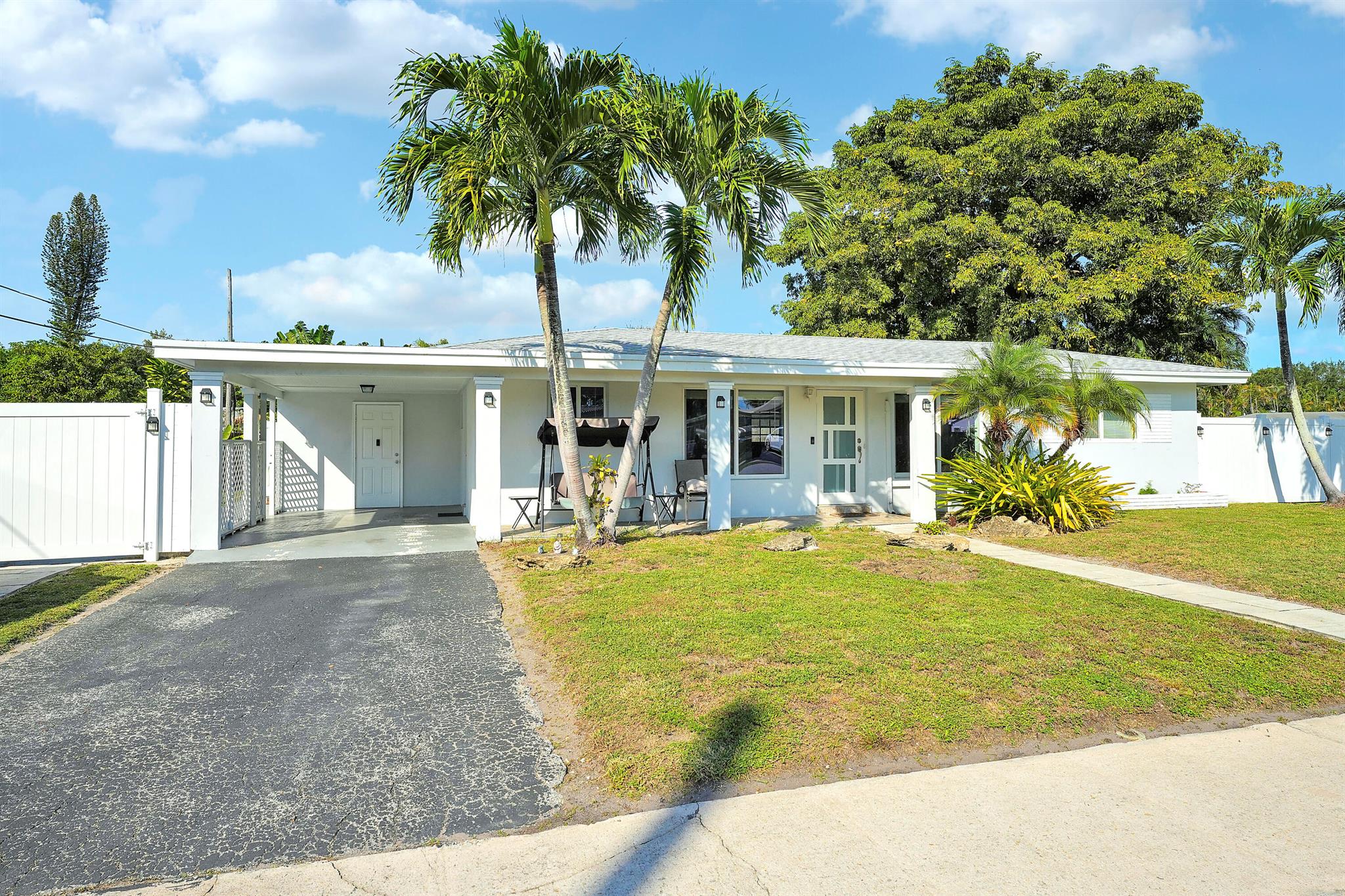 Lauderdale Golf Estates