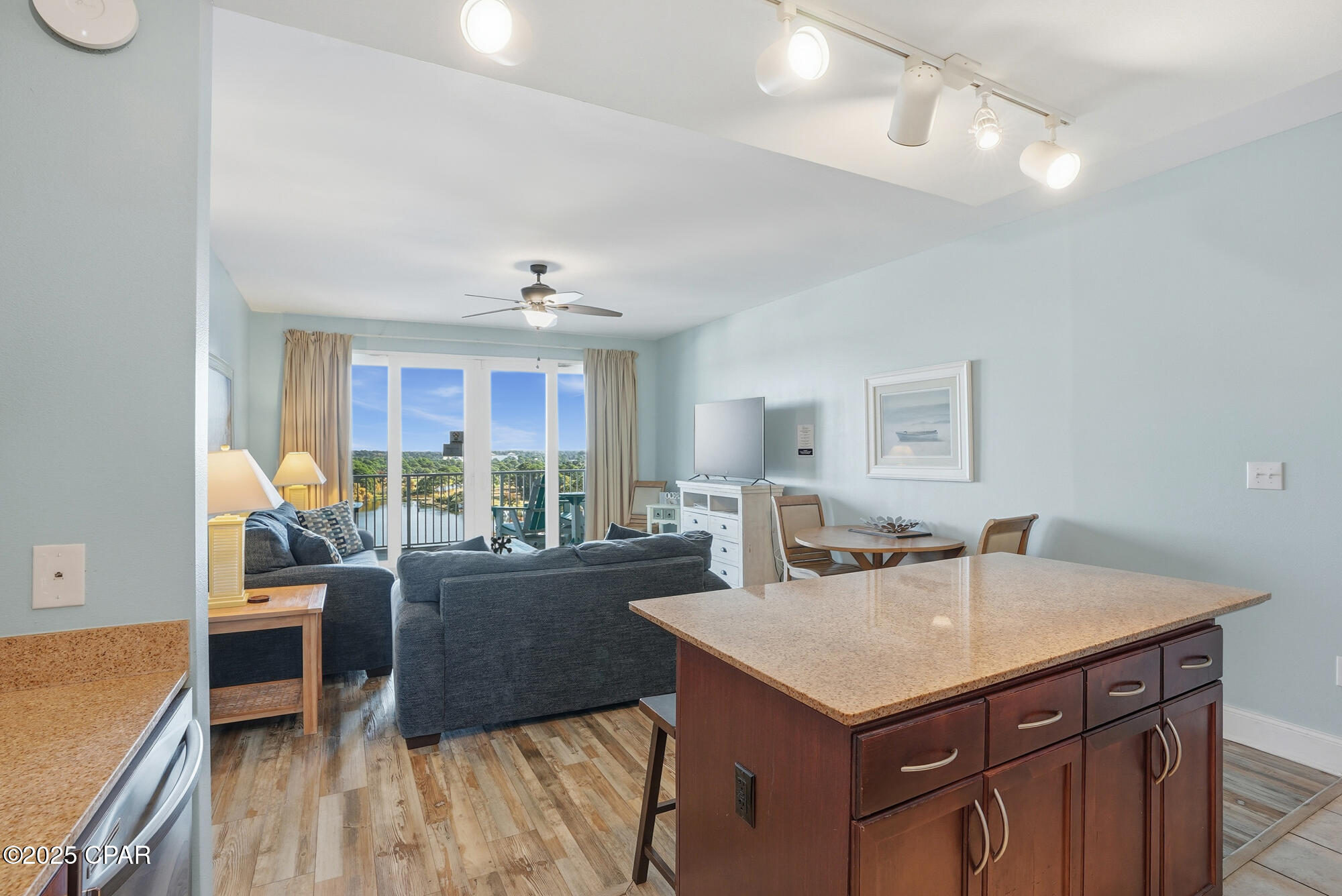 Image 9 For 9902 Thomas Drive 928