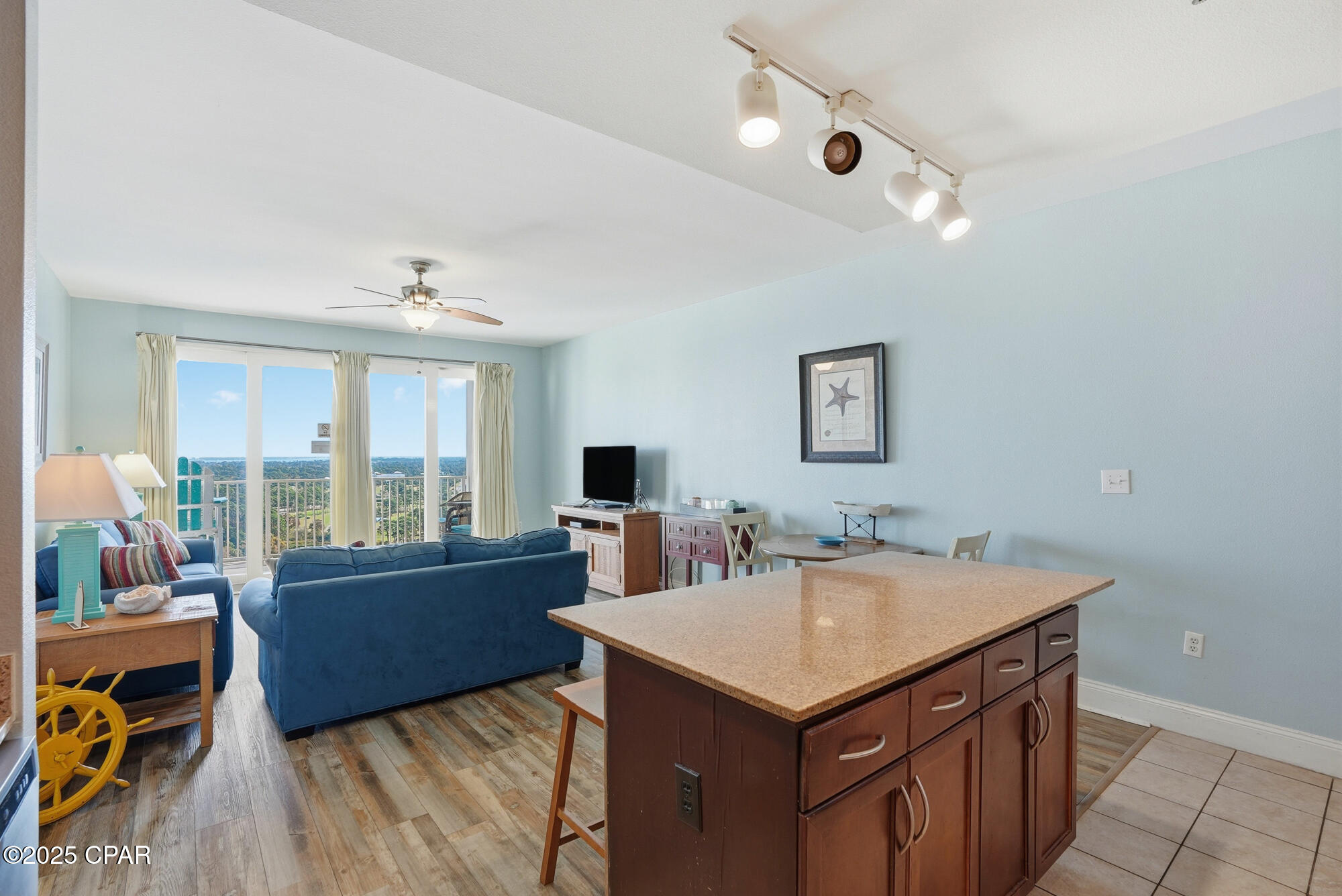 Image 13 For 9902 Thomas Drive 1832