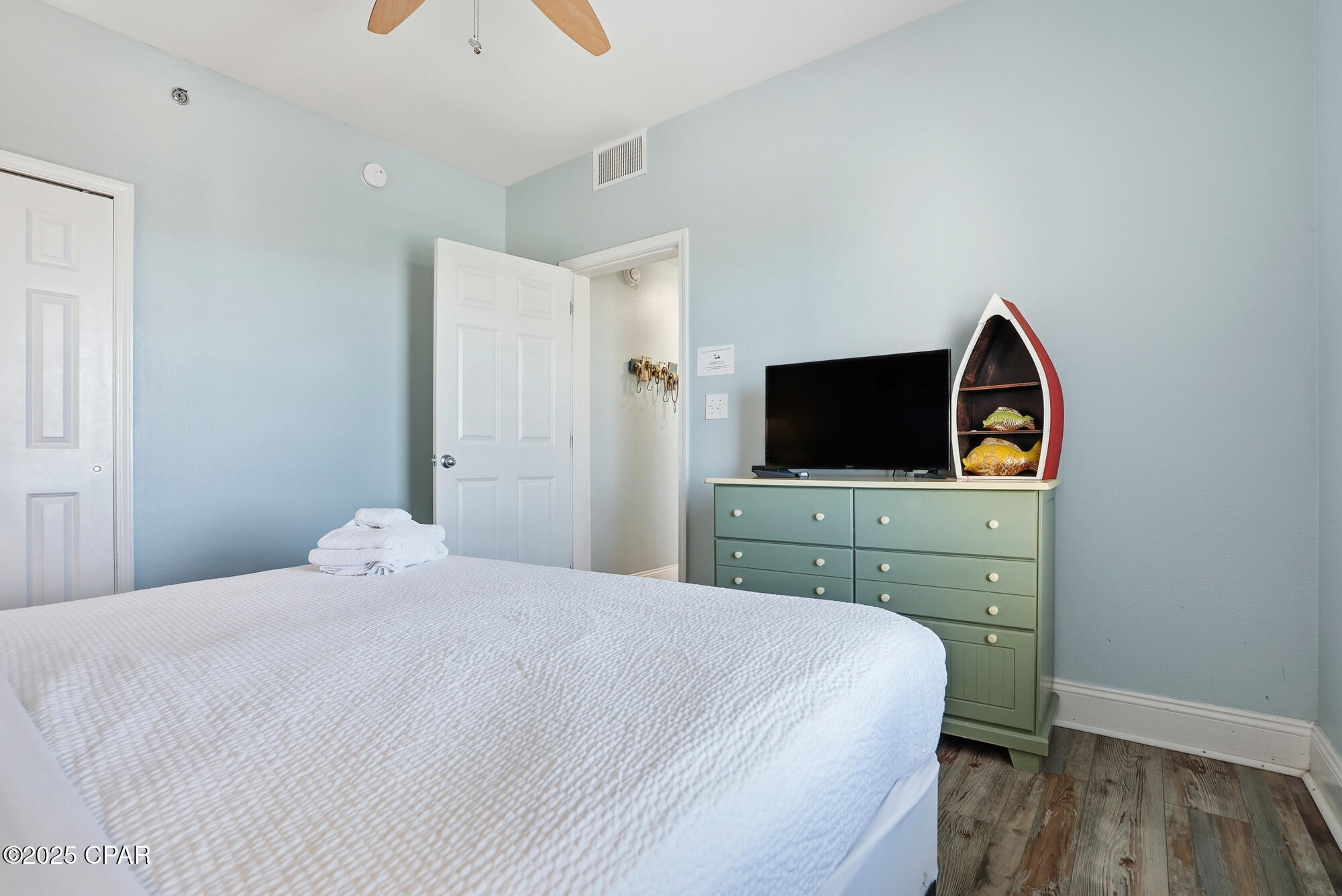 Image 22 For 9902 Thomas Drive 1832