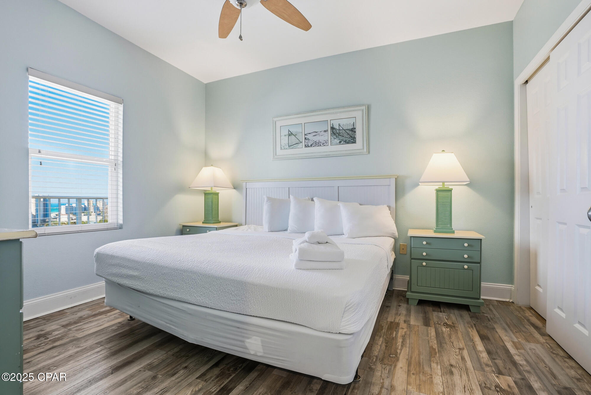 Image 23 For 9902 Thomas Drive 1832